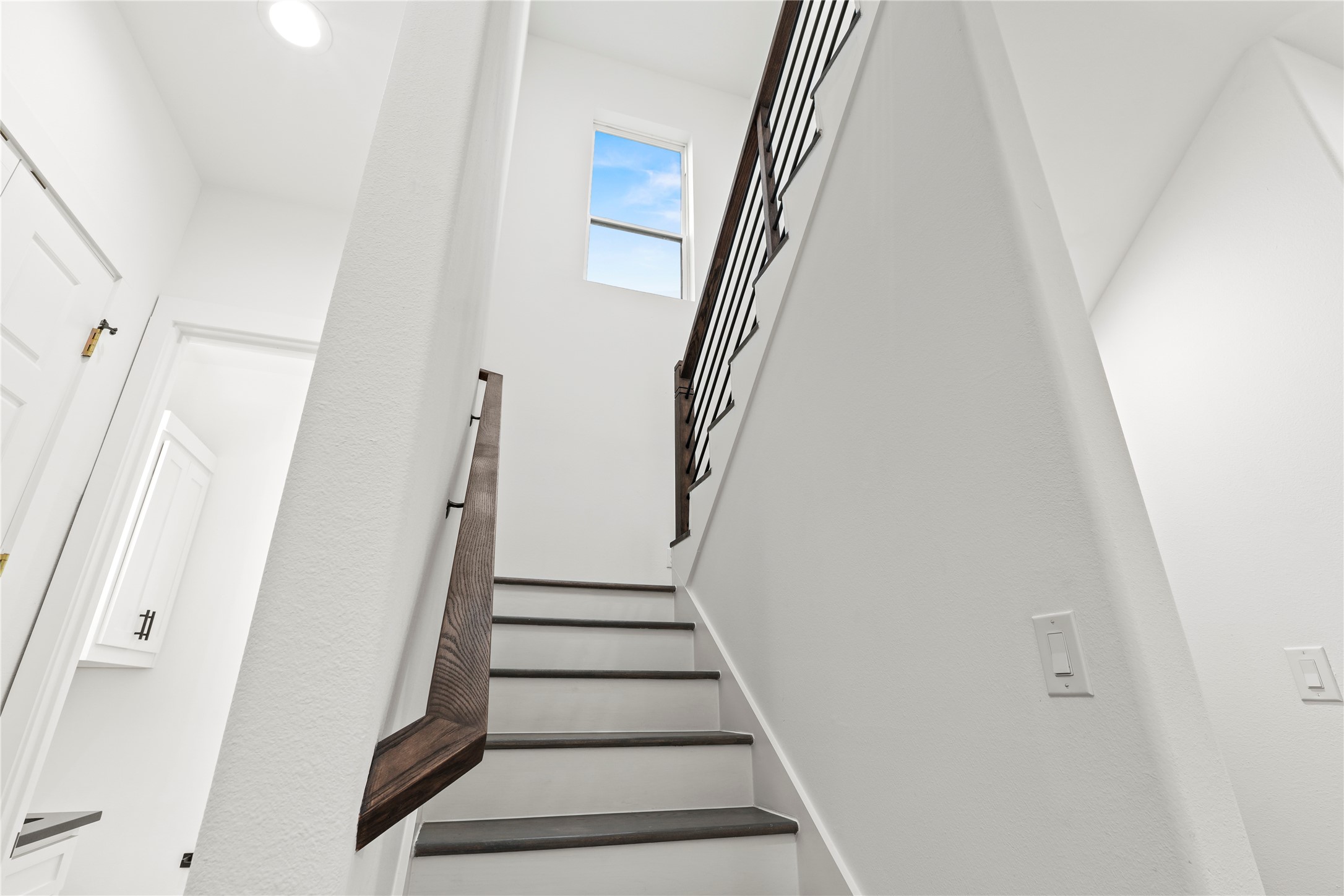 2529 Pennsylvania Avenue