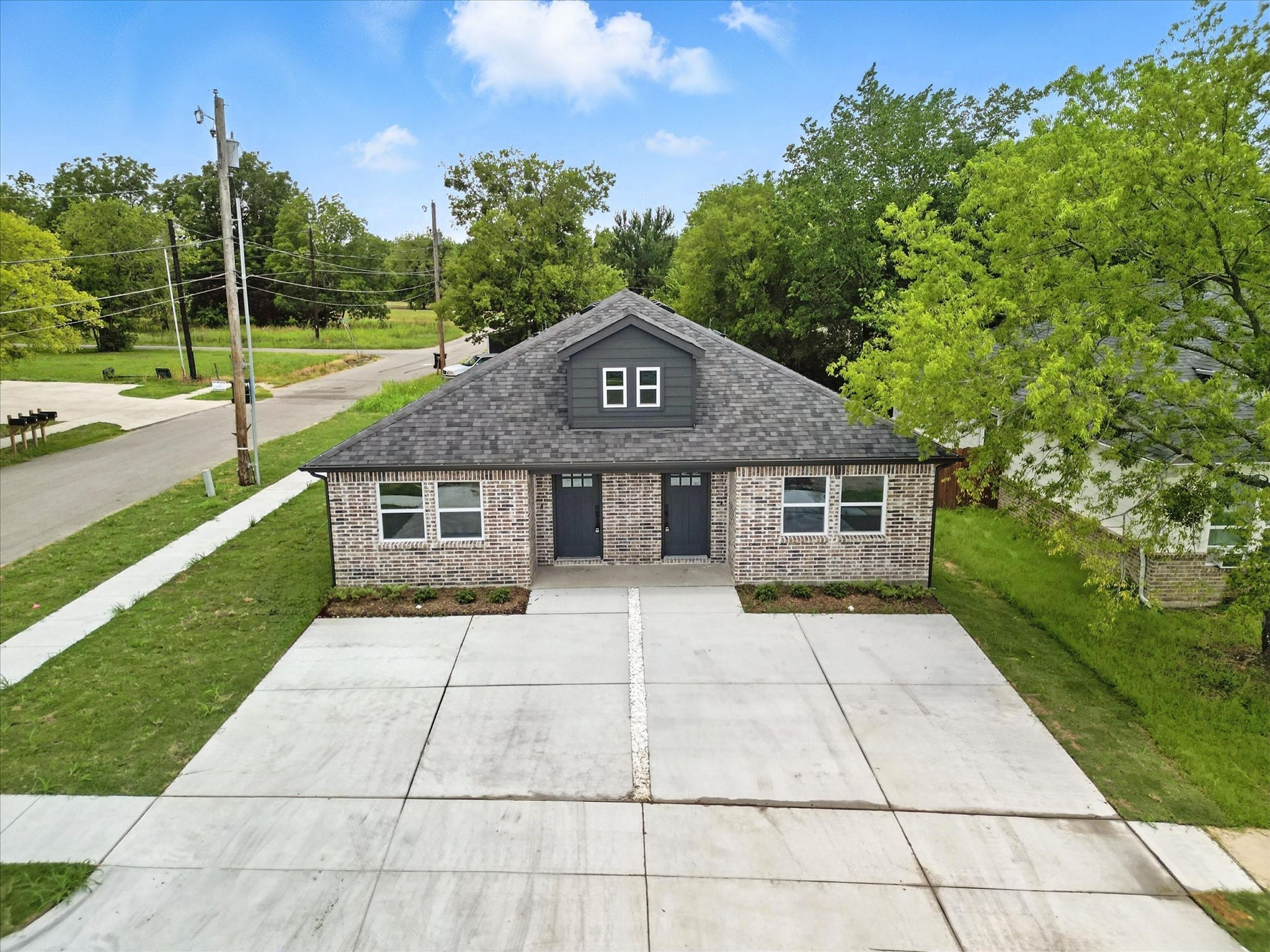 3206 Sayle Street 102