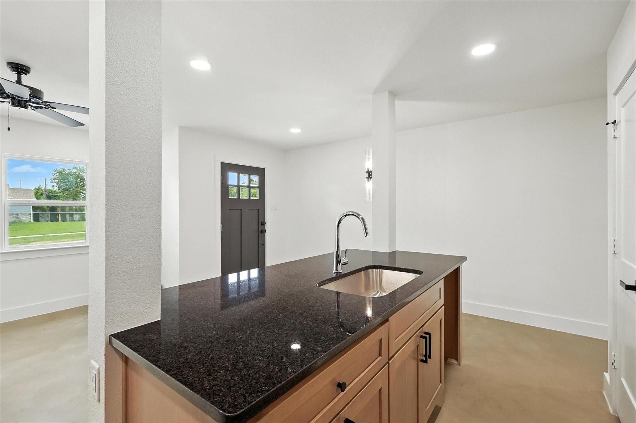 3206 Sayle Street 102