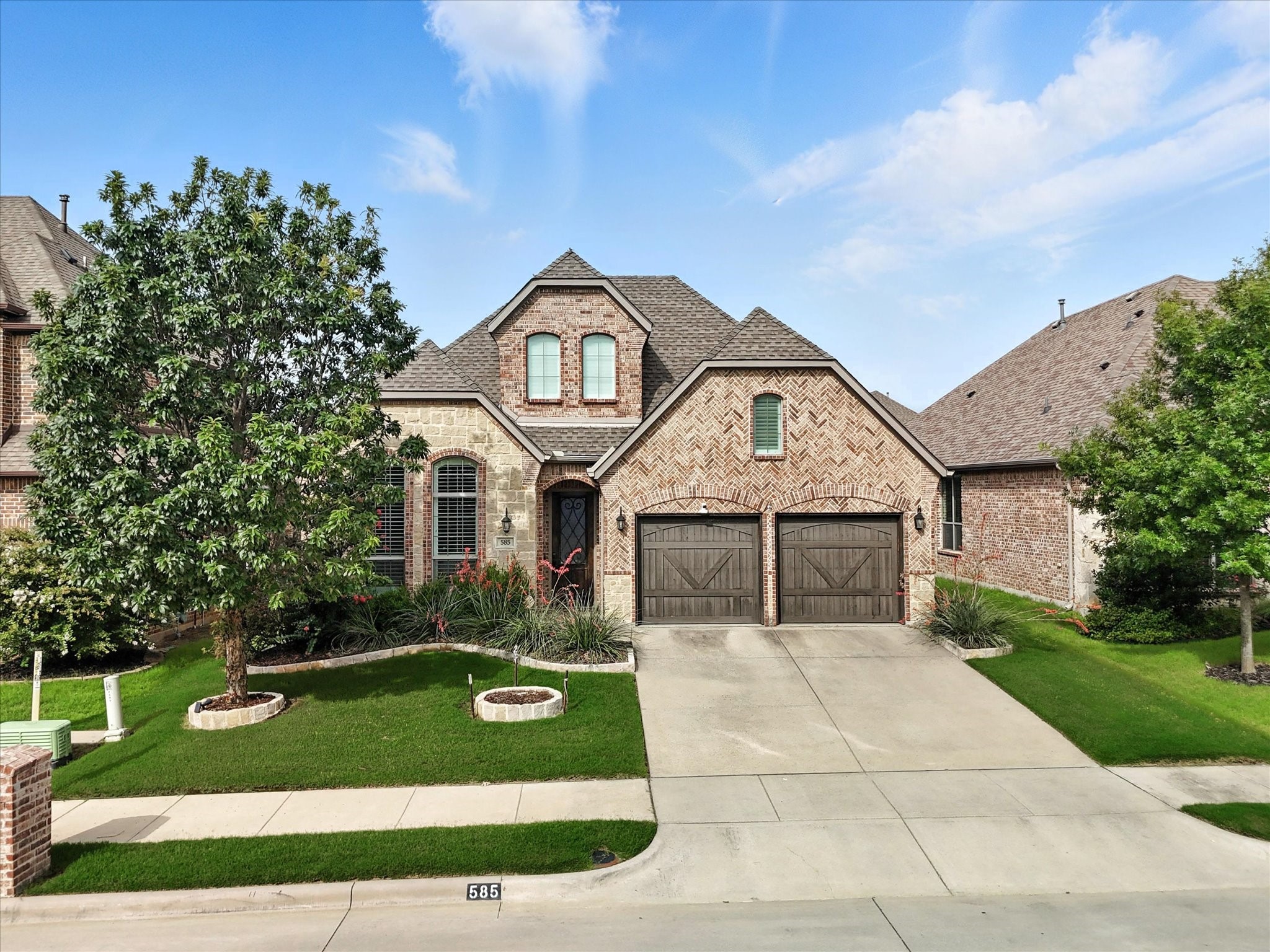 585 Mountcastle Drive