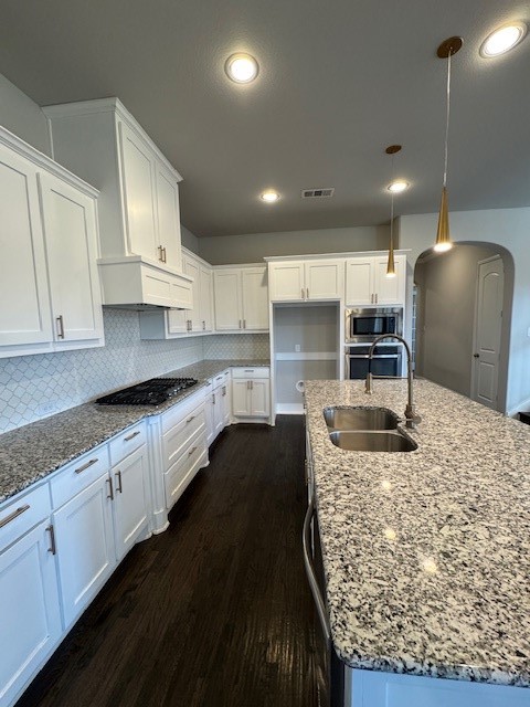 796 Huntingdon Street