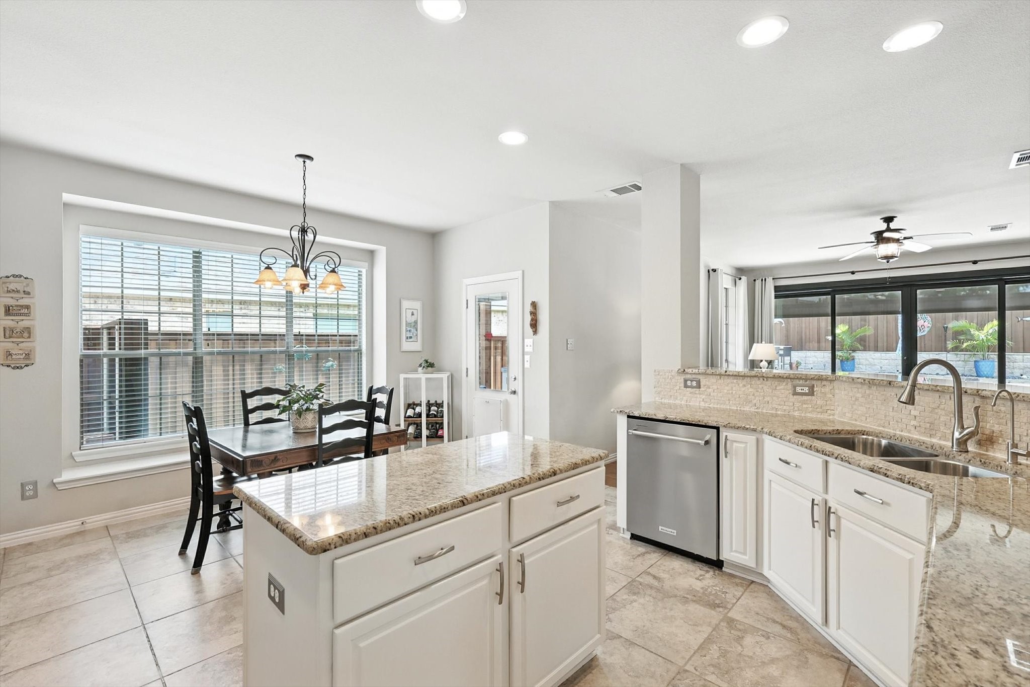 2804 Dog Leg Trail