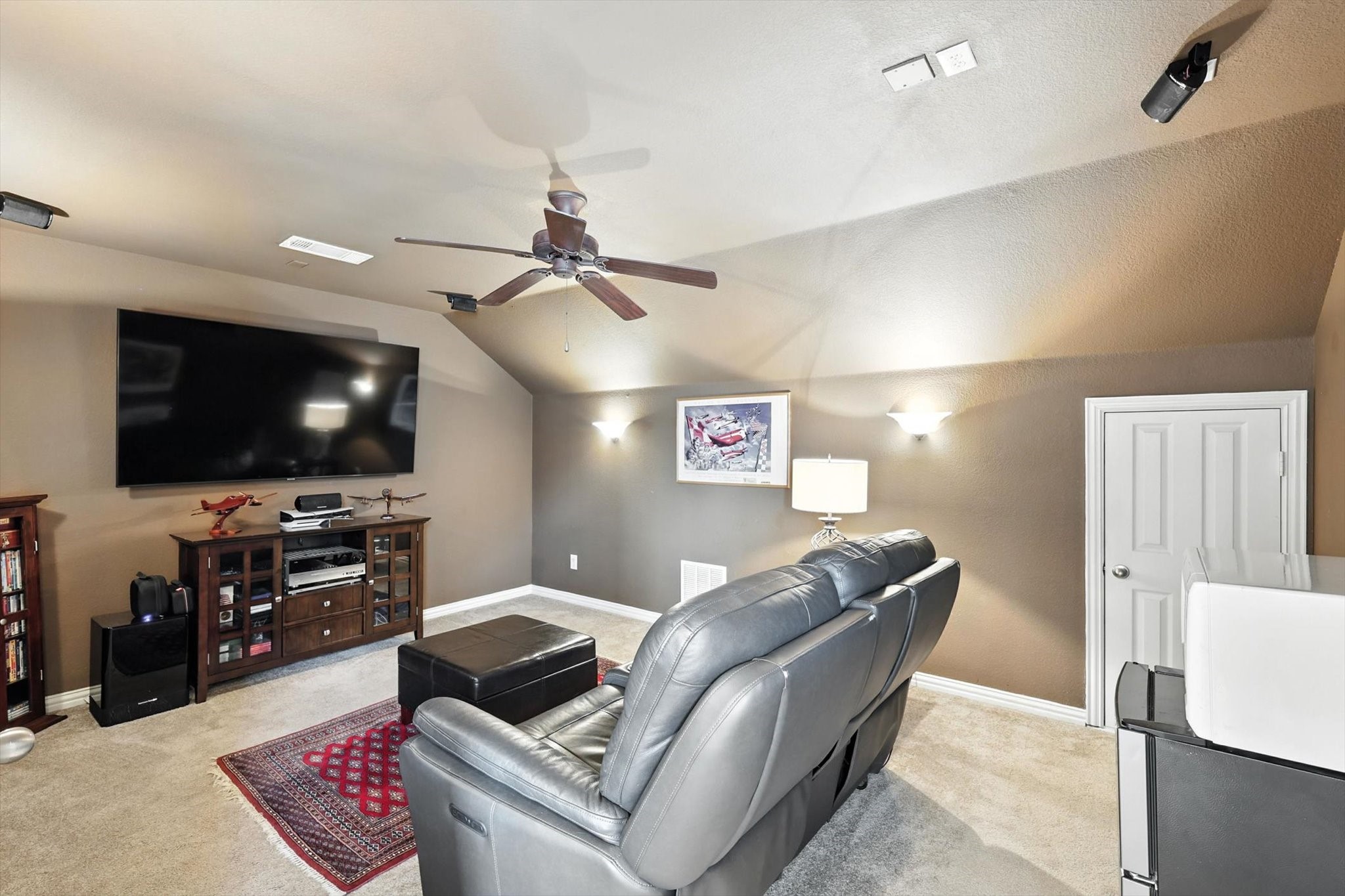 2804 Dog Leg Trail