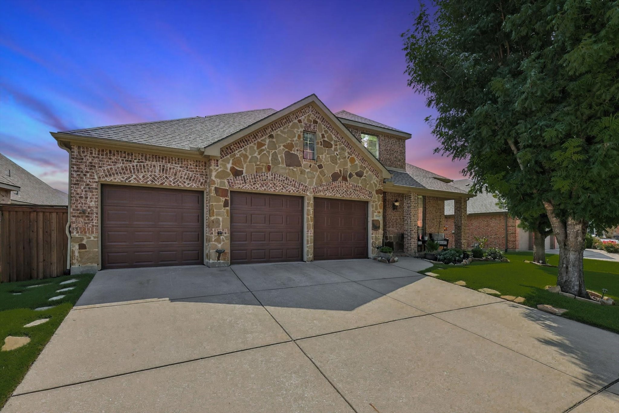 2804 Dog Leg Trail