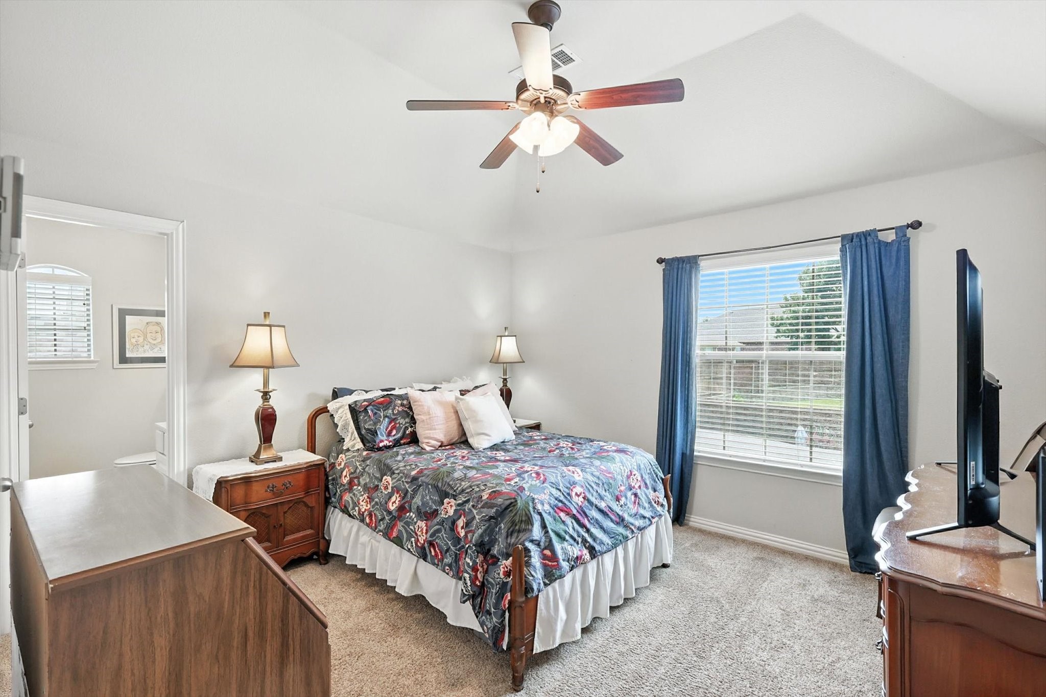 2804 Dog Leg Trail