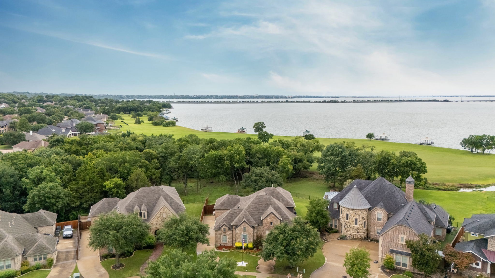 2375 Lake Forest Drive