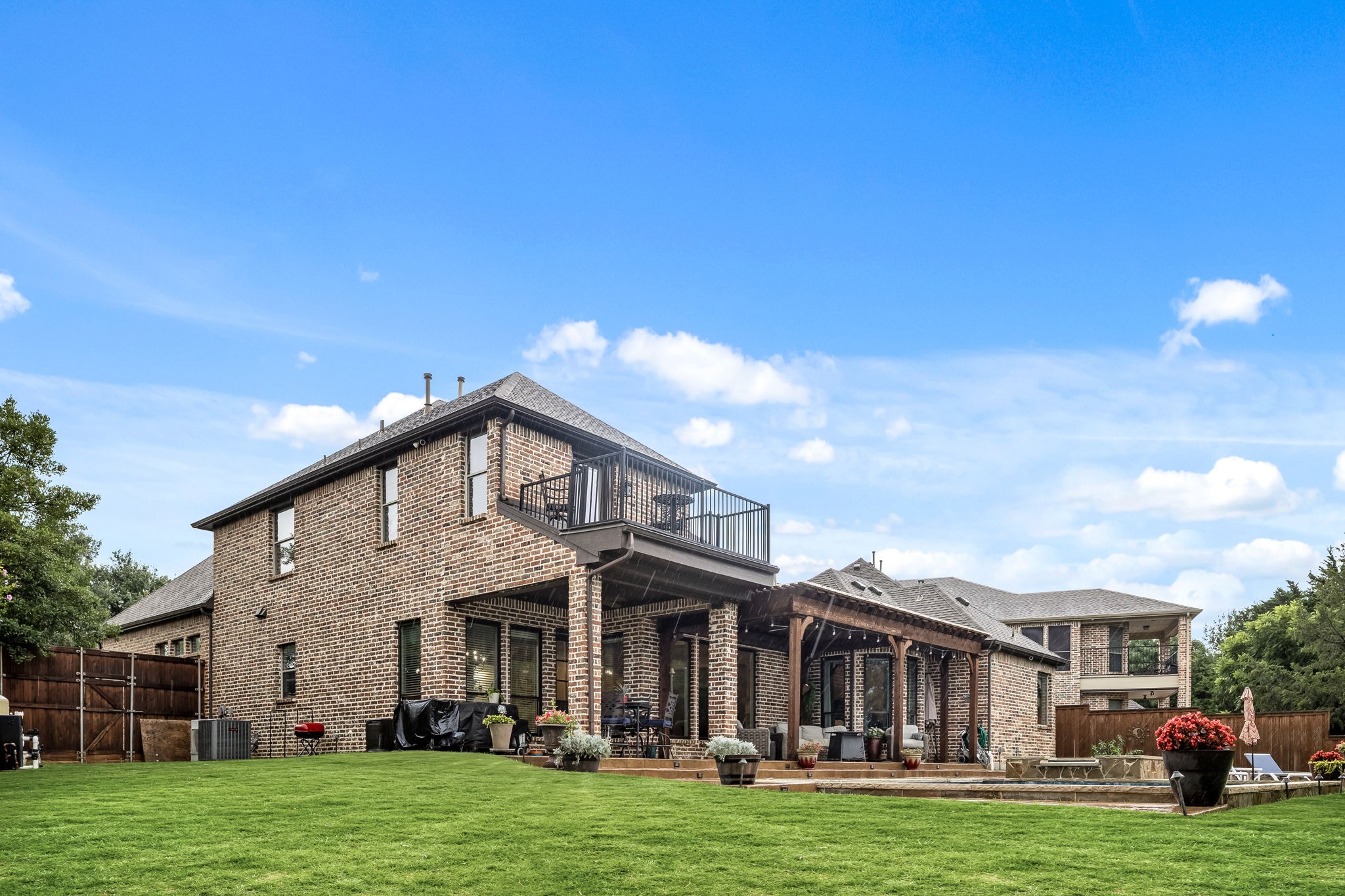 2375 Lake Forest Drive