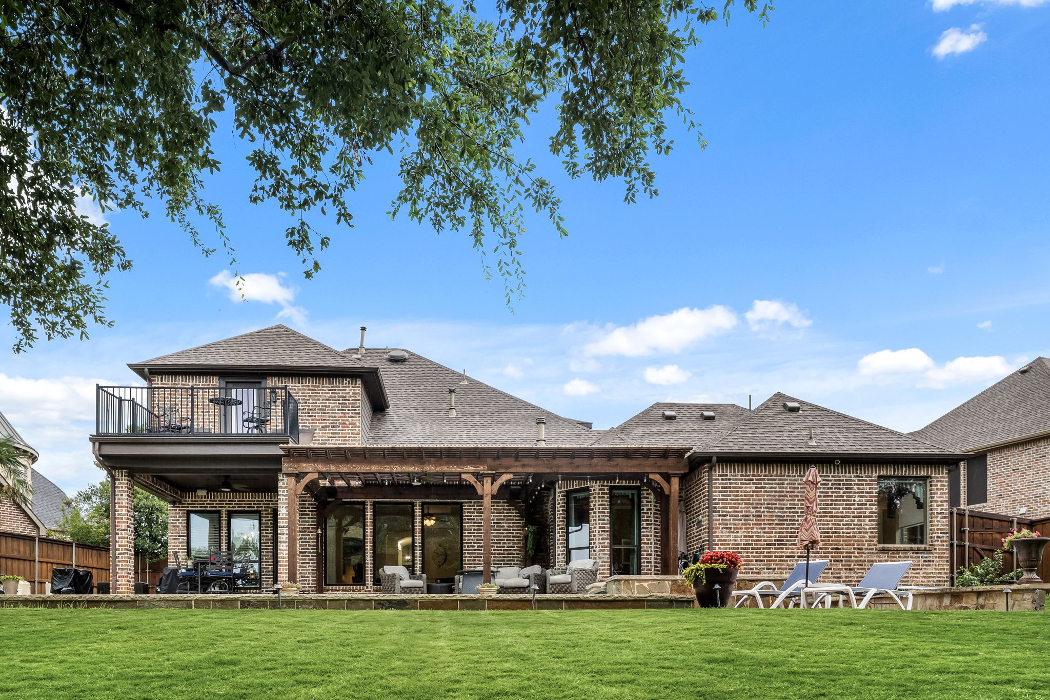 2375 Lake Forest Drive