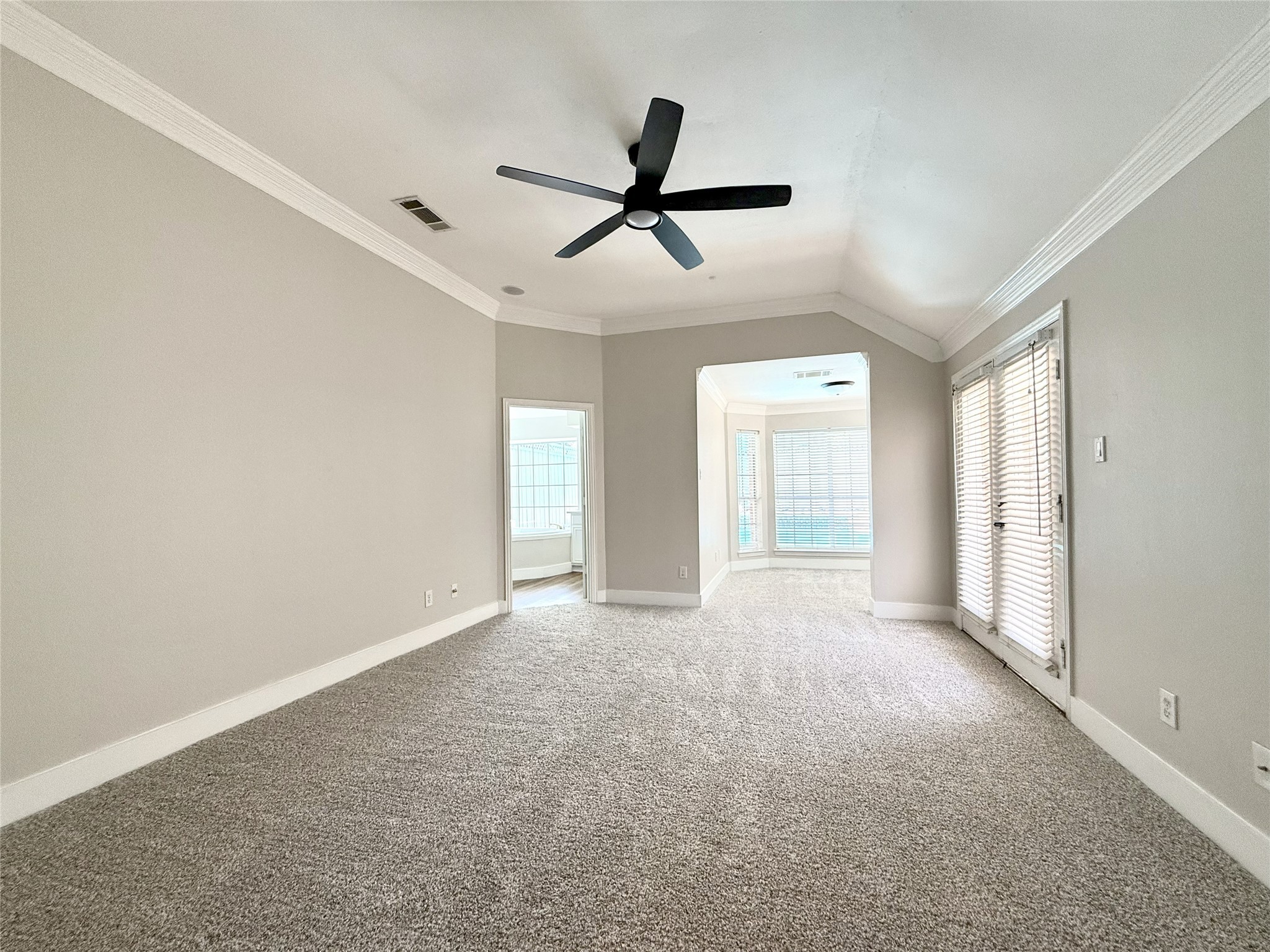 2300 Hunter Place Lane