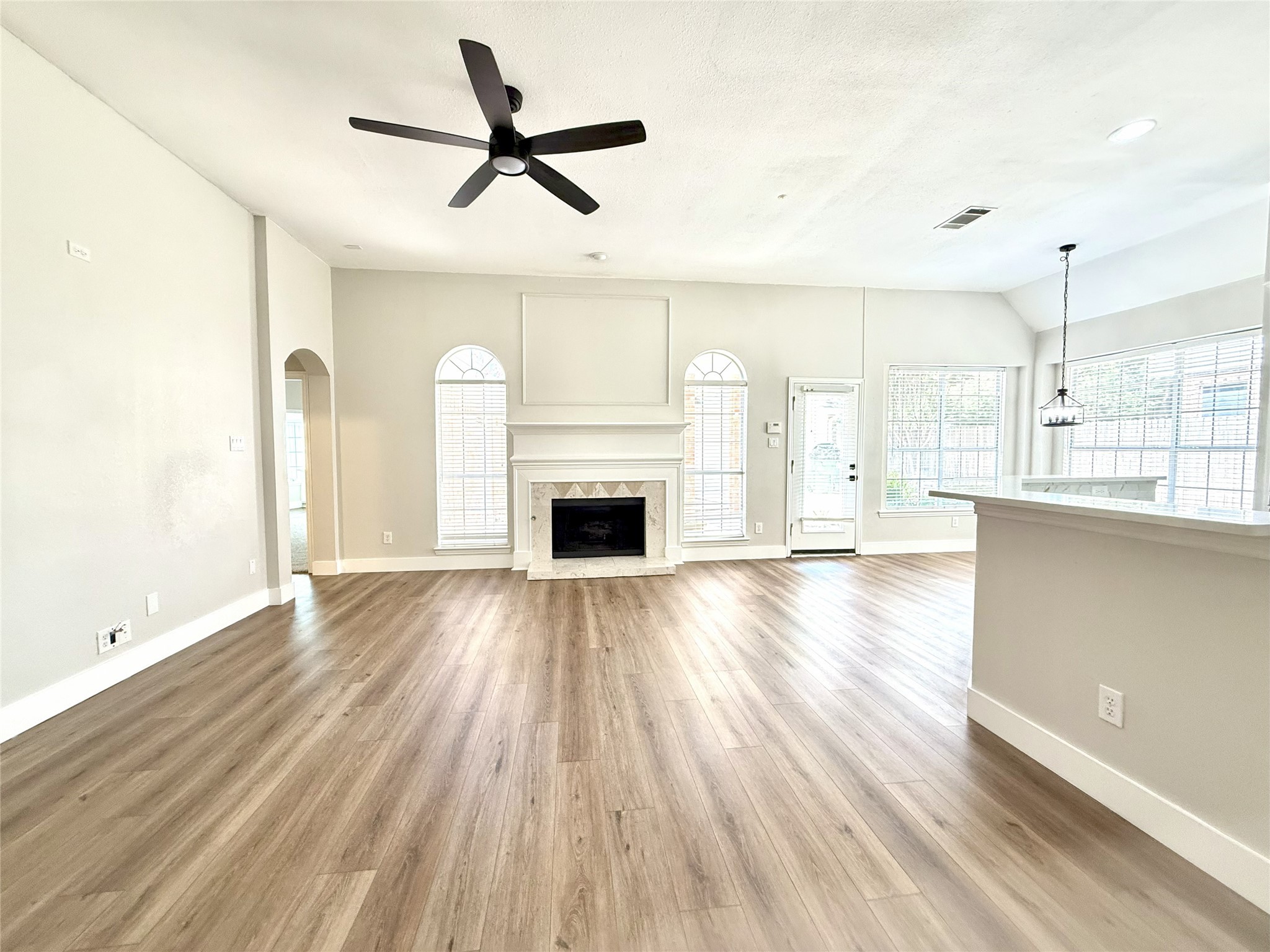 2300 Hunter Place Lane