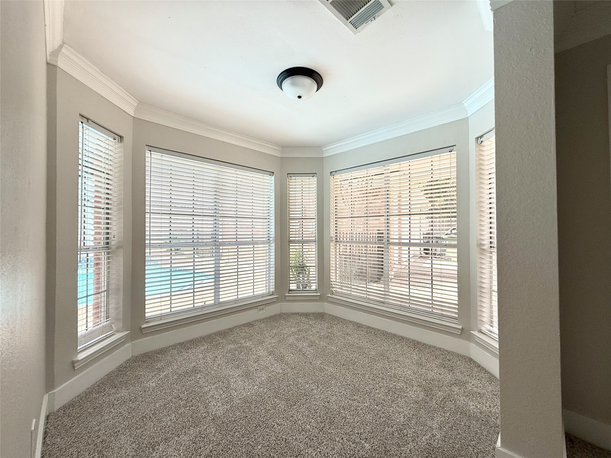 2300 Hunter Place Lane