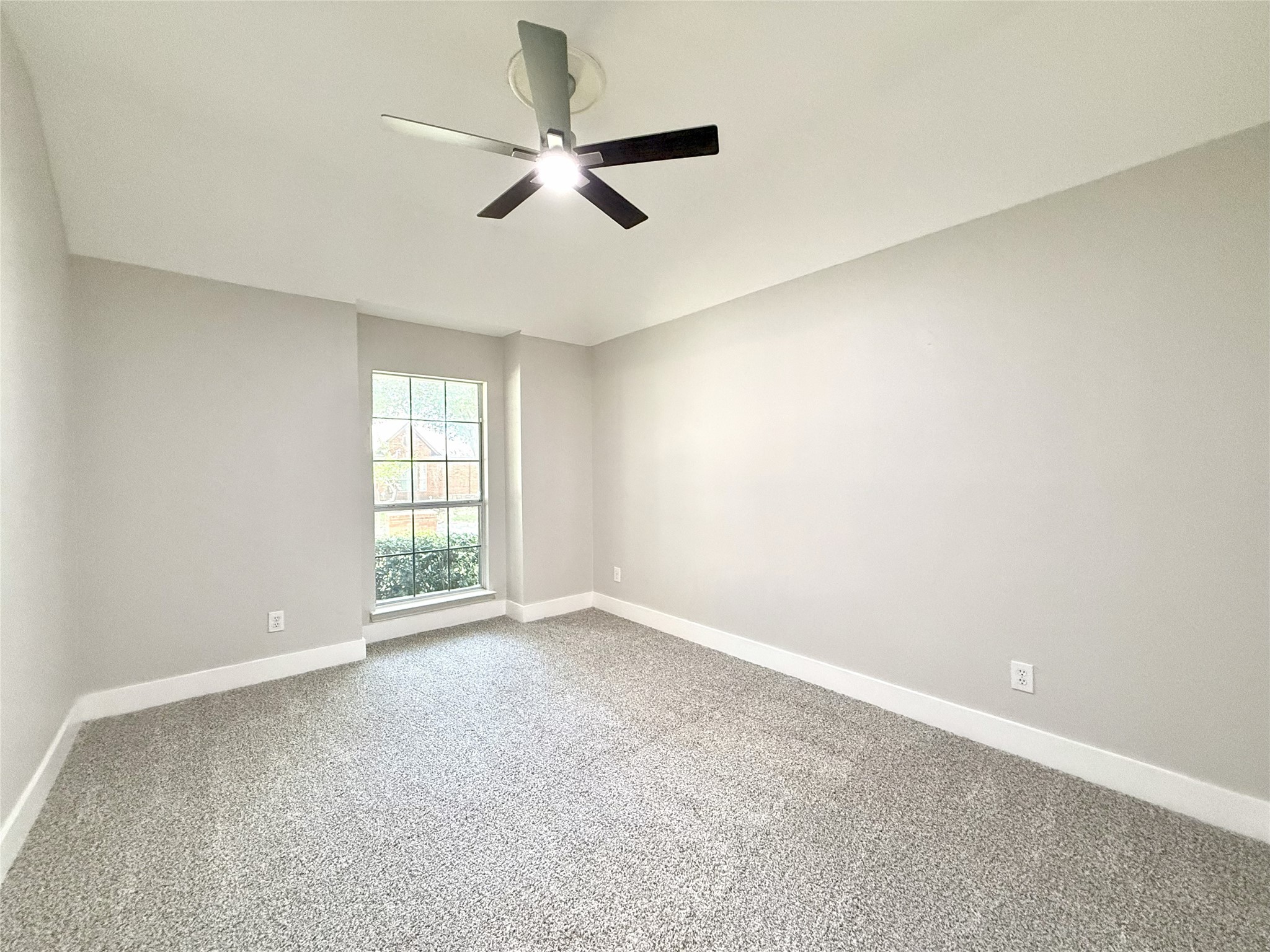 2300 Hunter Place Lane