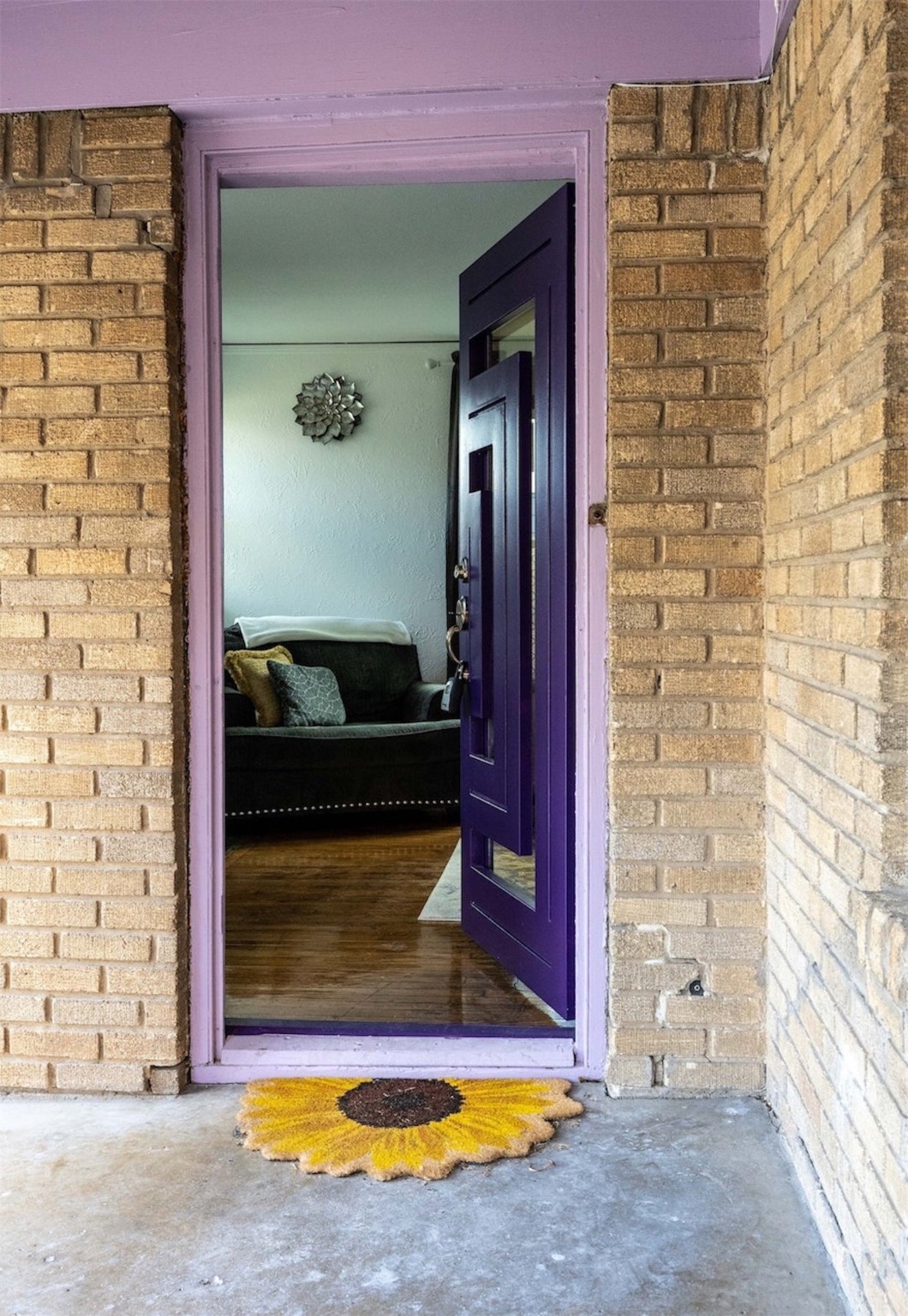 3819 Roseland Avenue