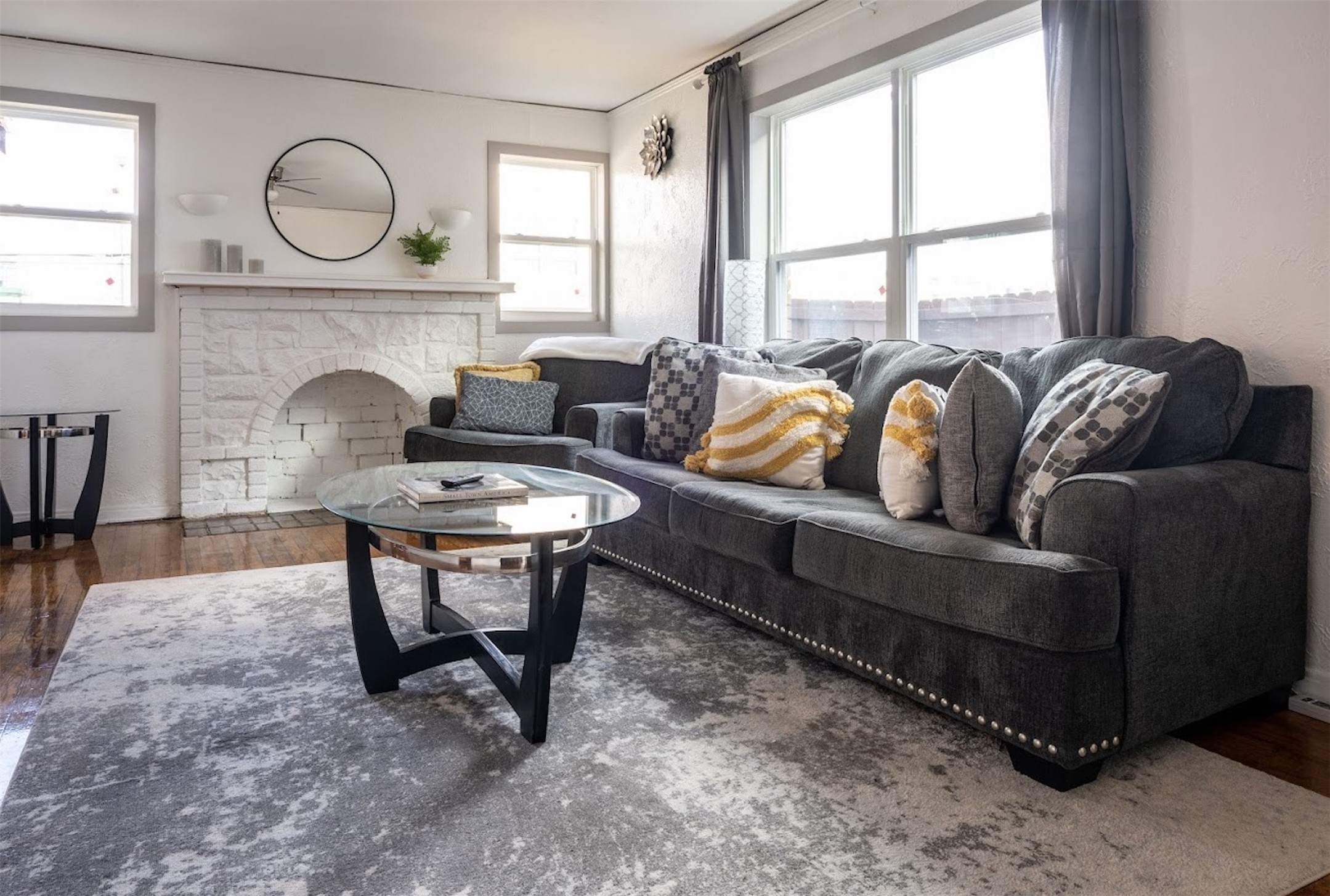 3819 Roseland Avenue