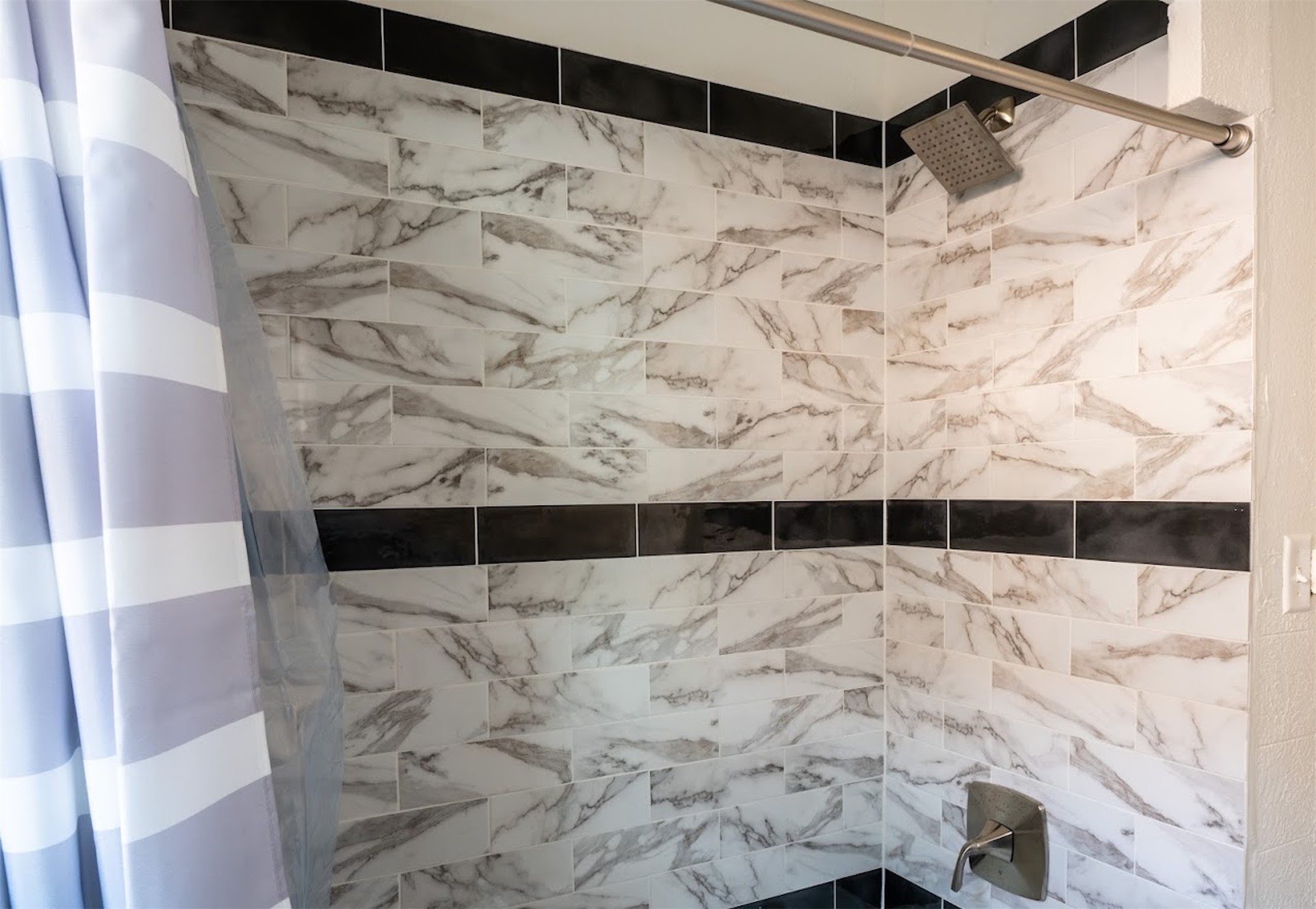 3819 Roseland Avenue