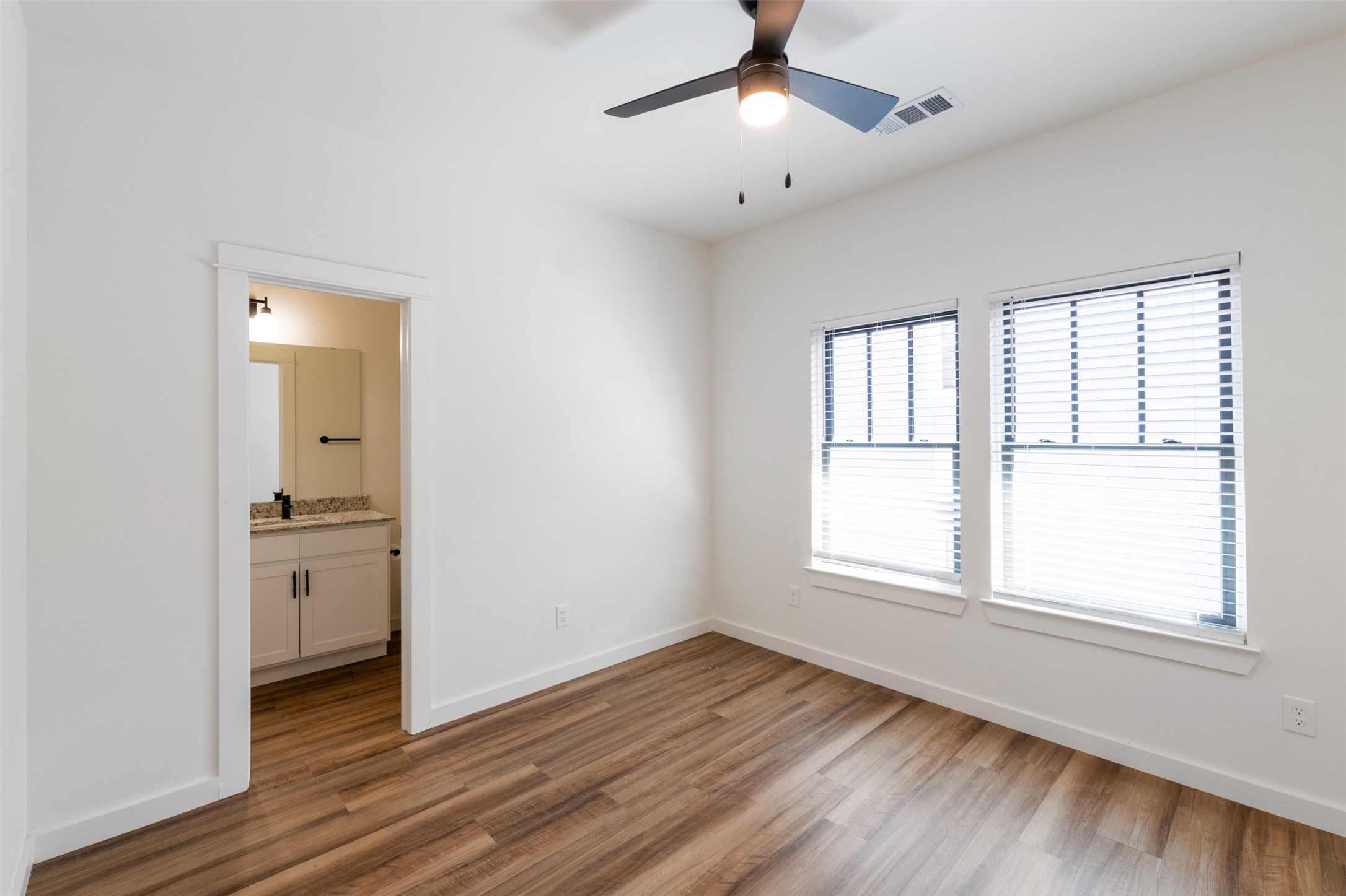 1139 Kings Highway 103