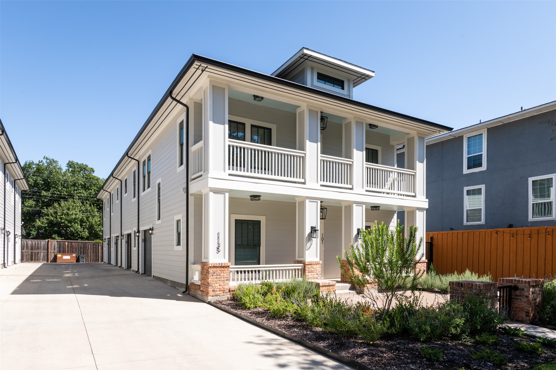 1139 Kings Highway 103