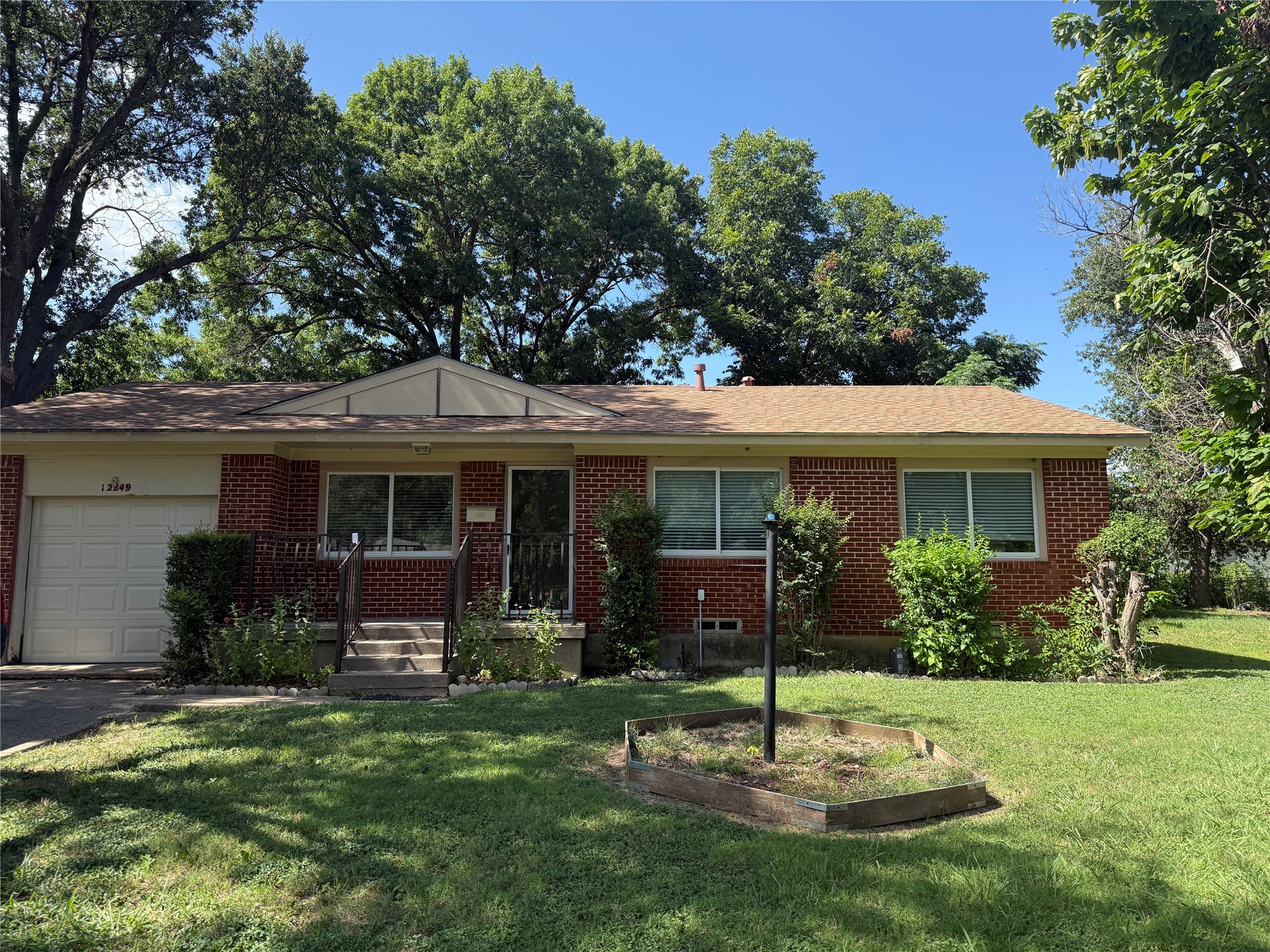 12249 High Point Circle