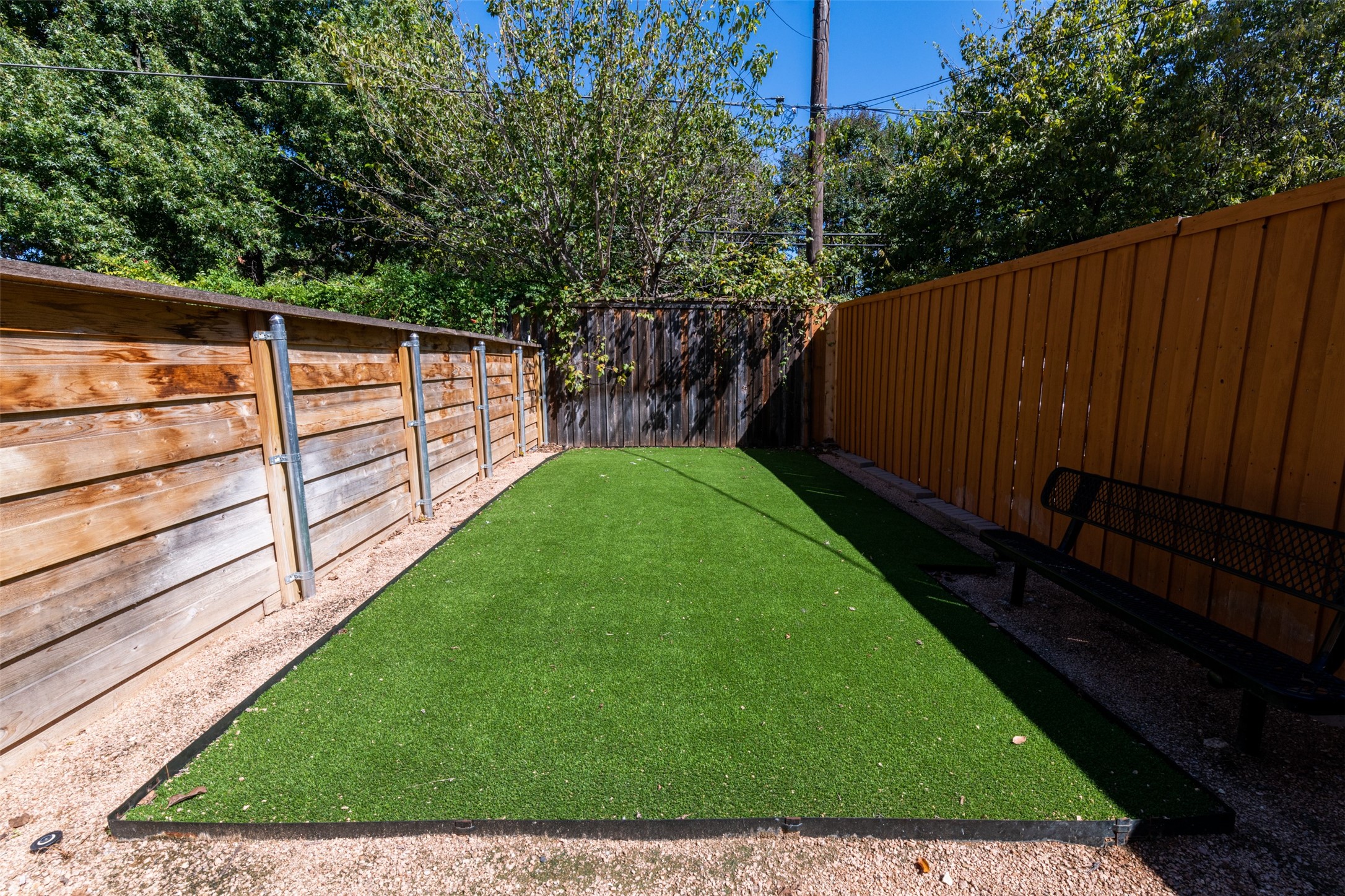 1135 Kings Highway 102