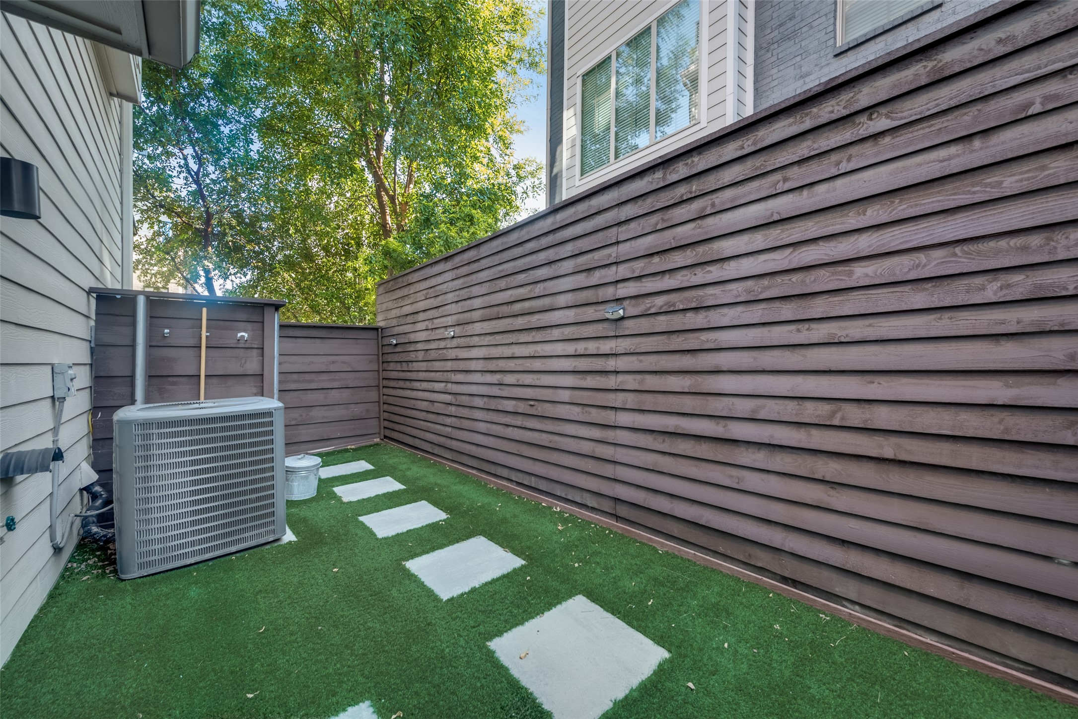 5815 Bryan Parkway 10