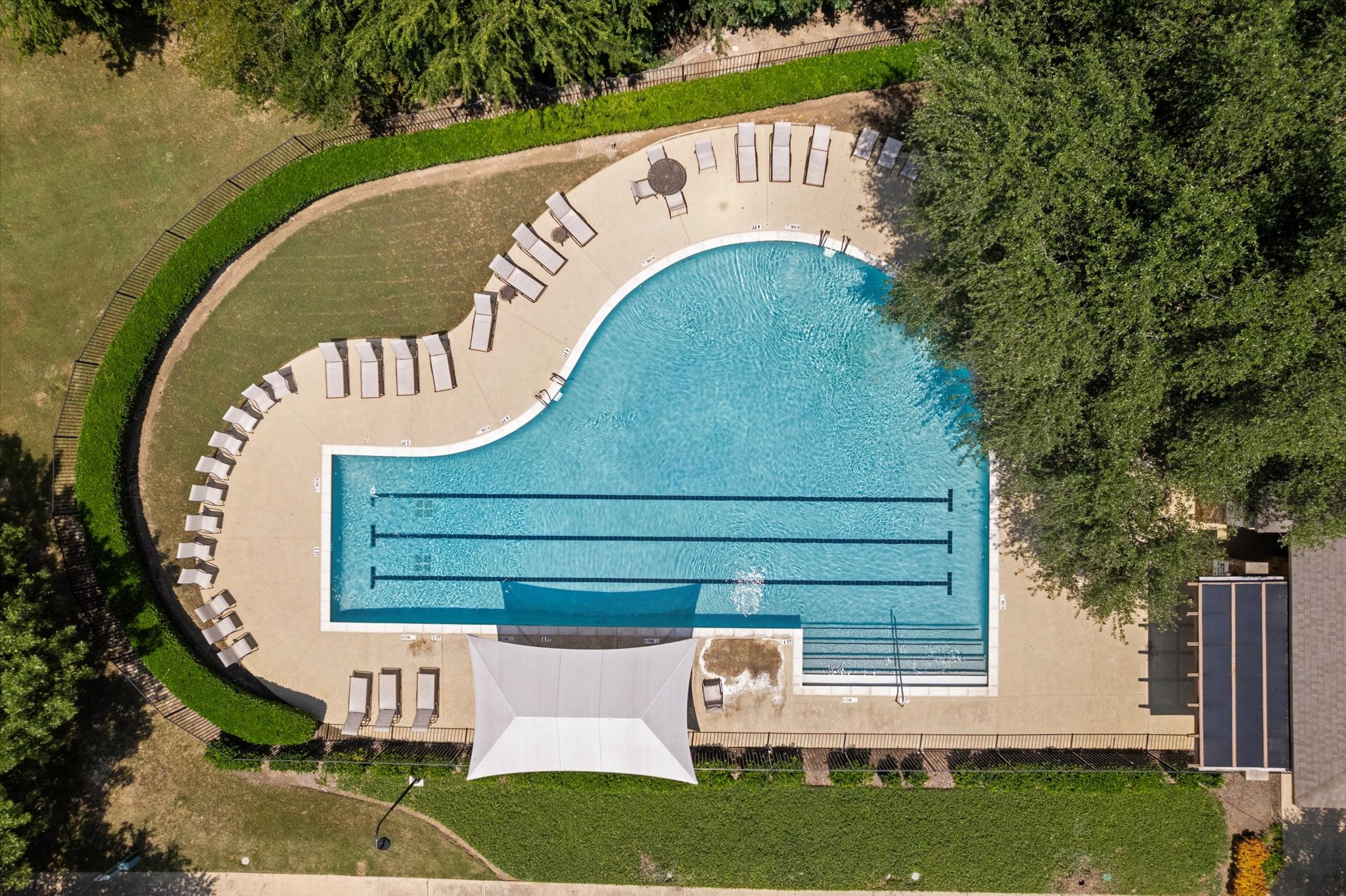 5513 Amber Way