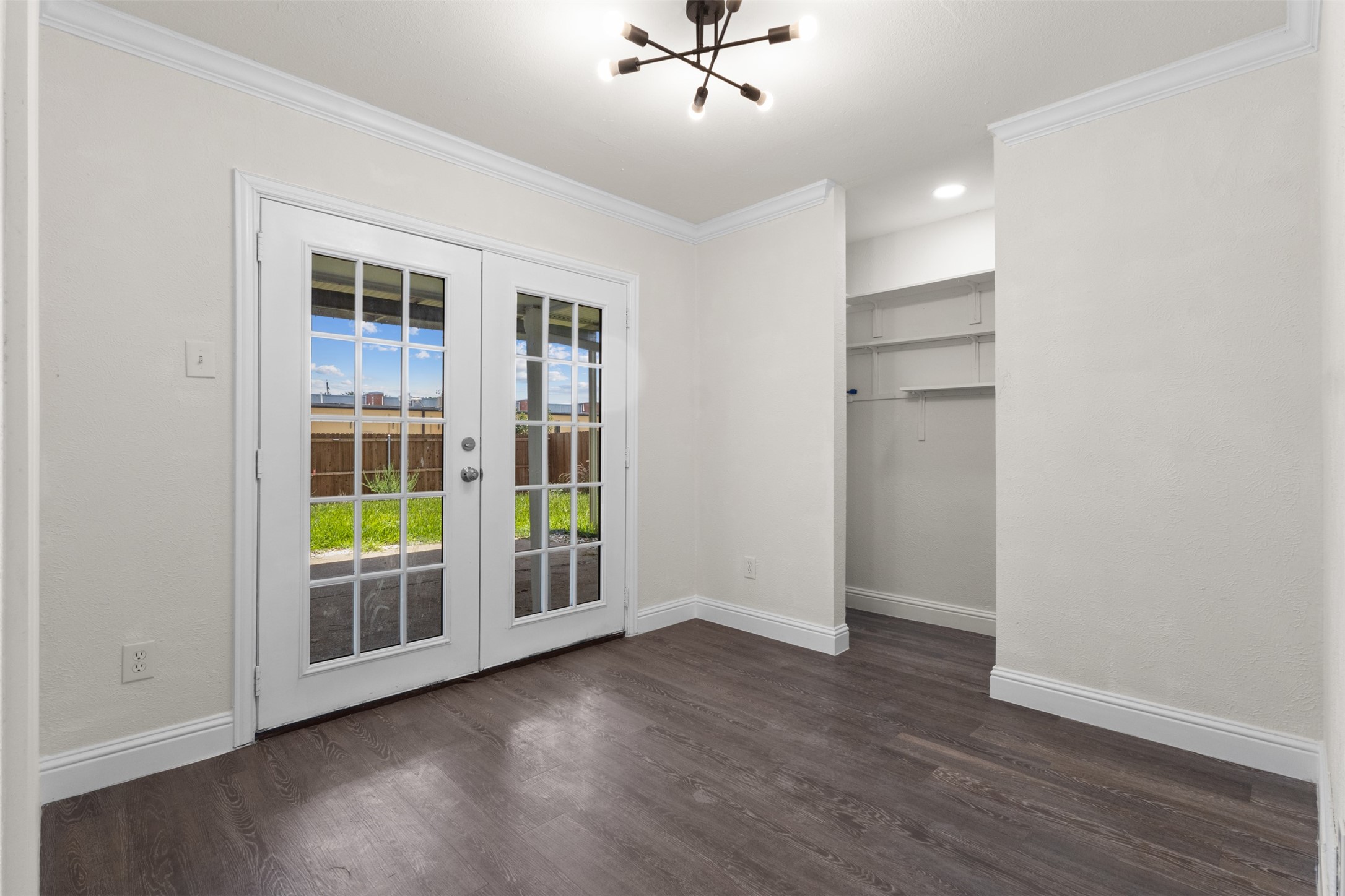 530 Edgemere Drive