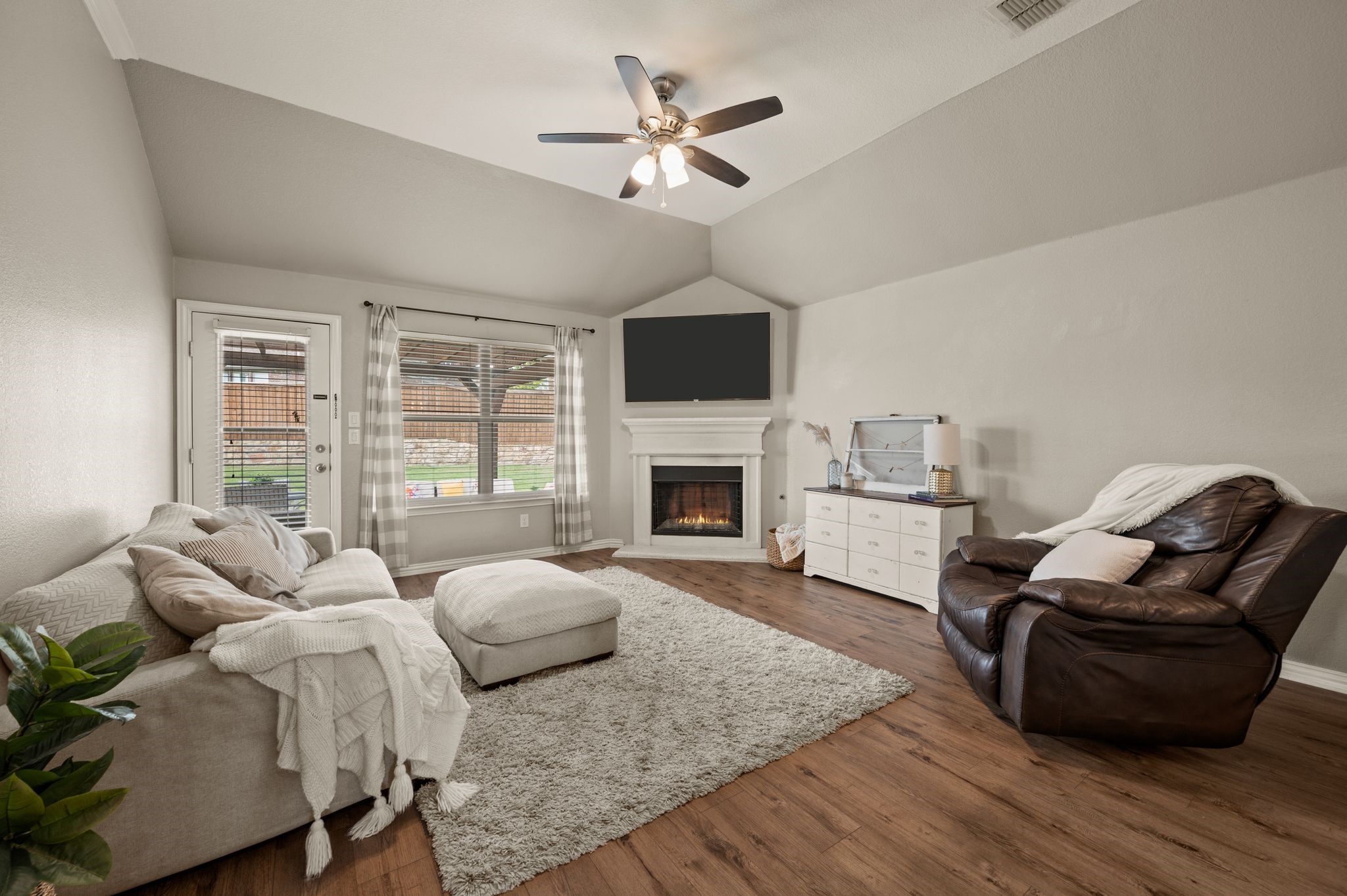 844 Salida Road