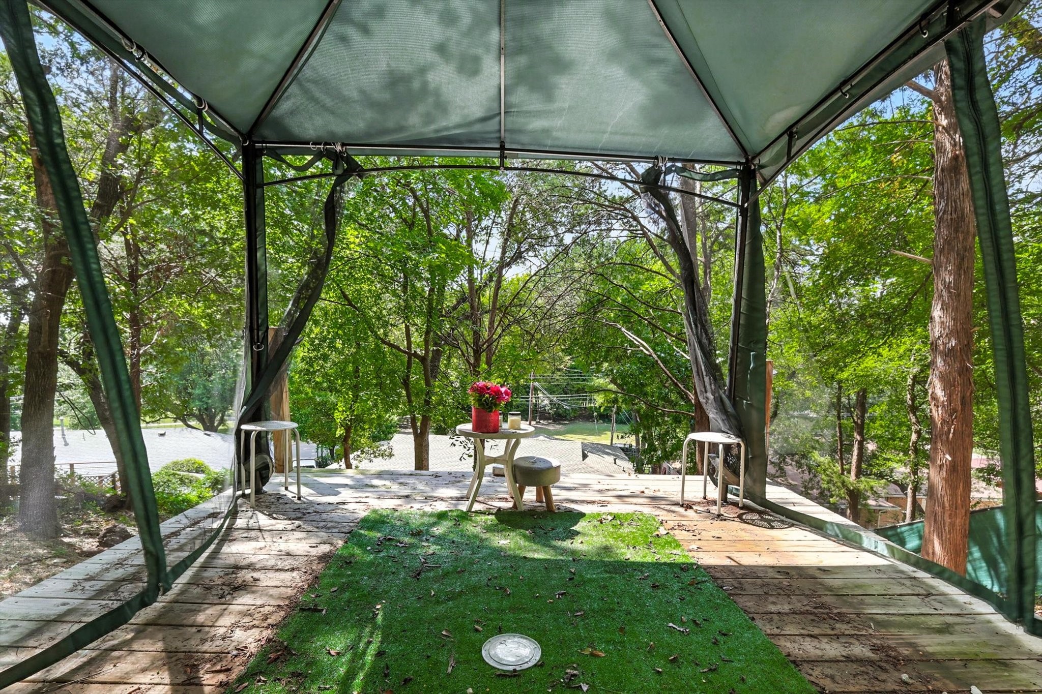 2634 Santa Cruz Drive