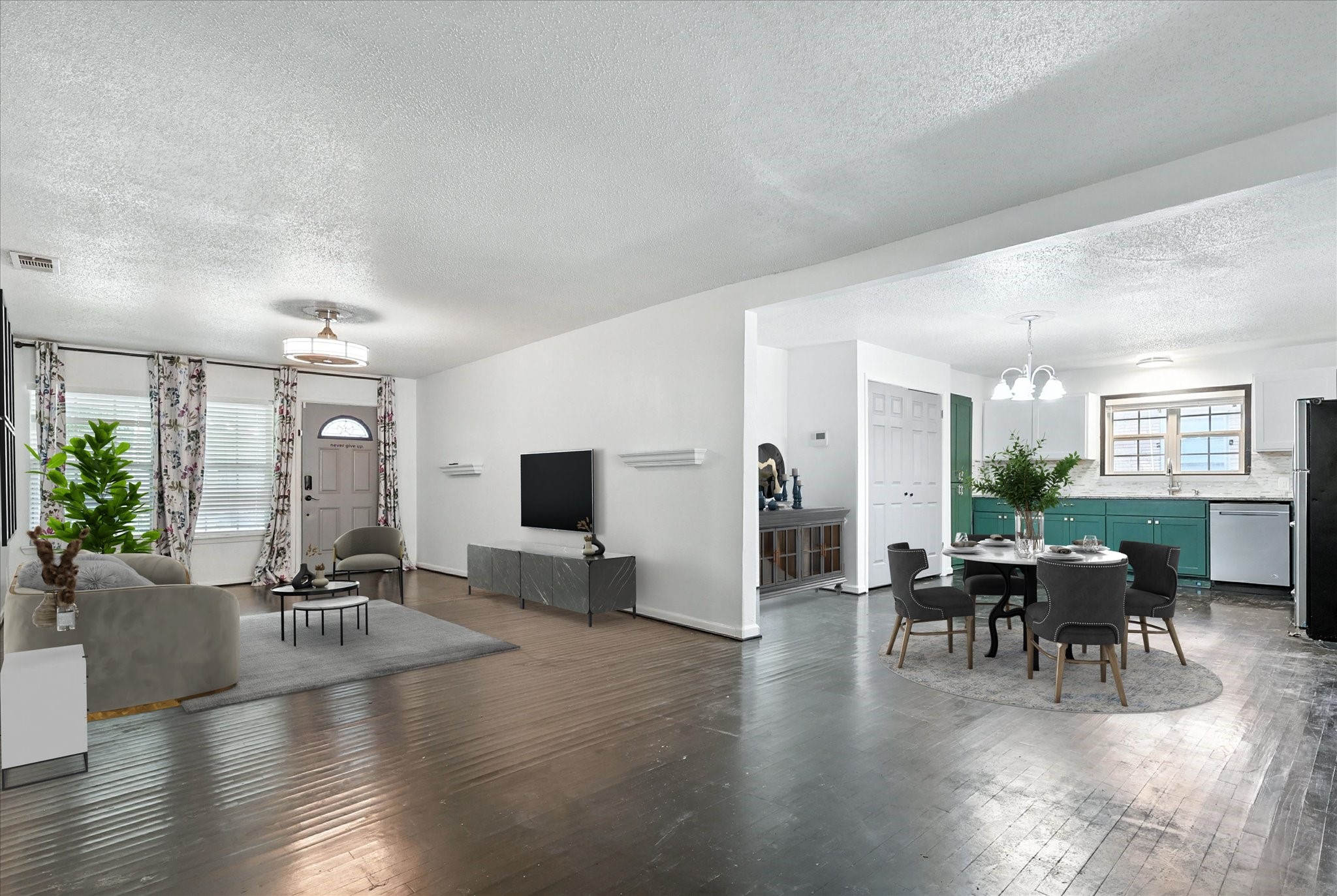 2634 Santa Cruz Drive