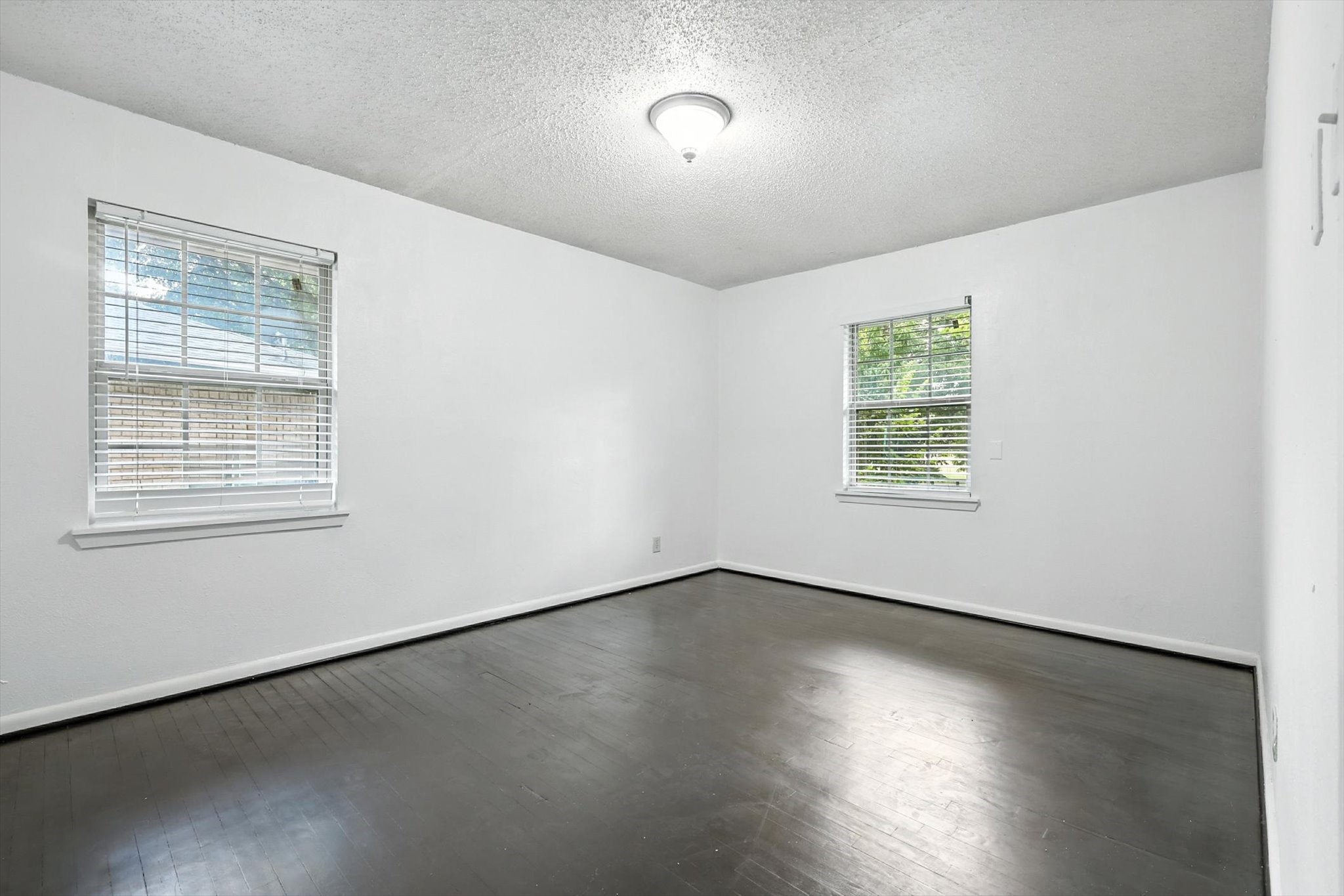 2634 Santa Cruz Drive