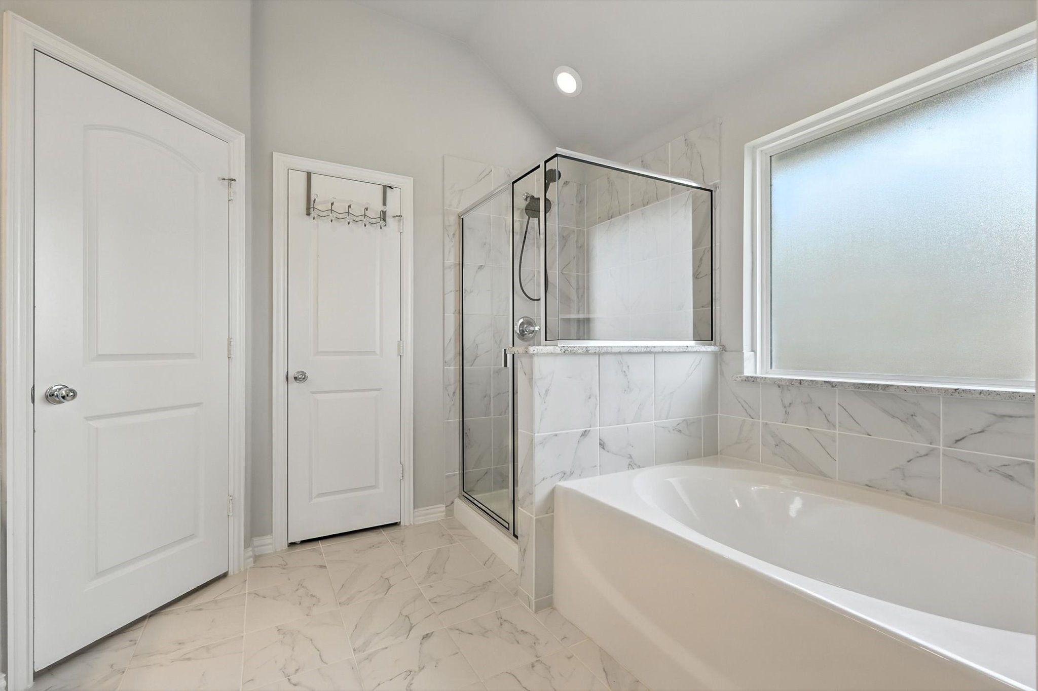 3325 Woodland