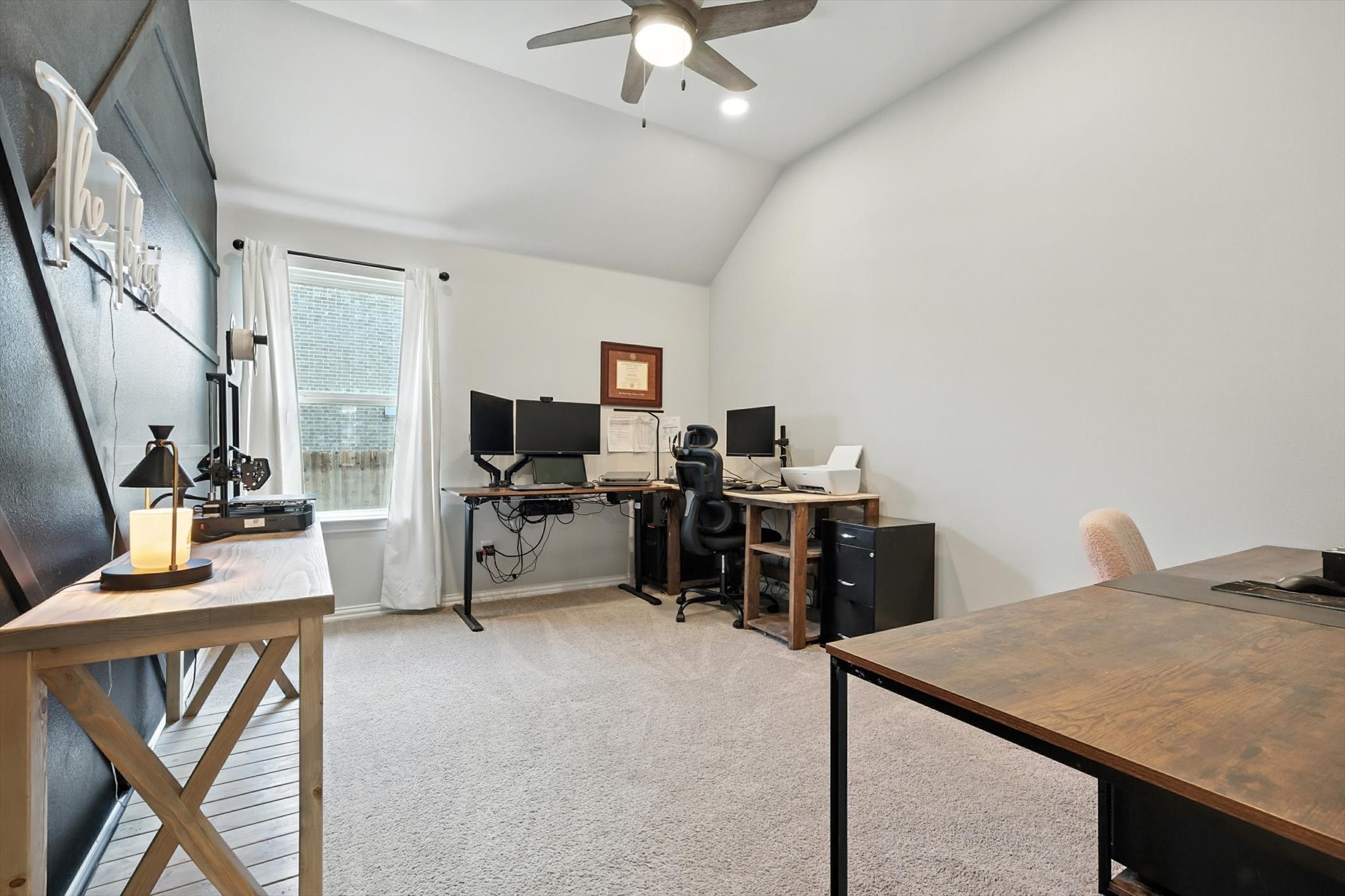 3325 Woodland