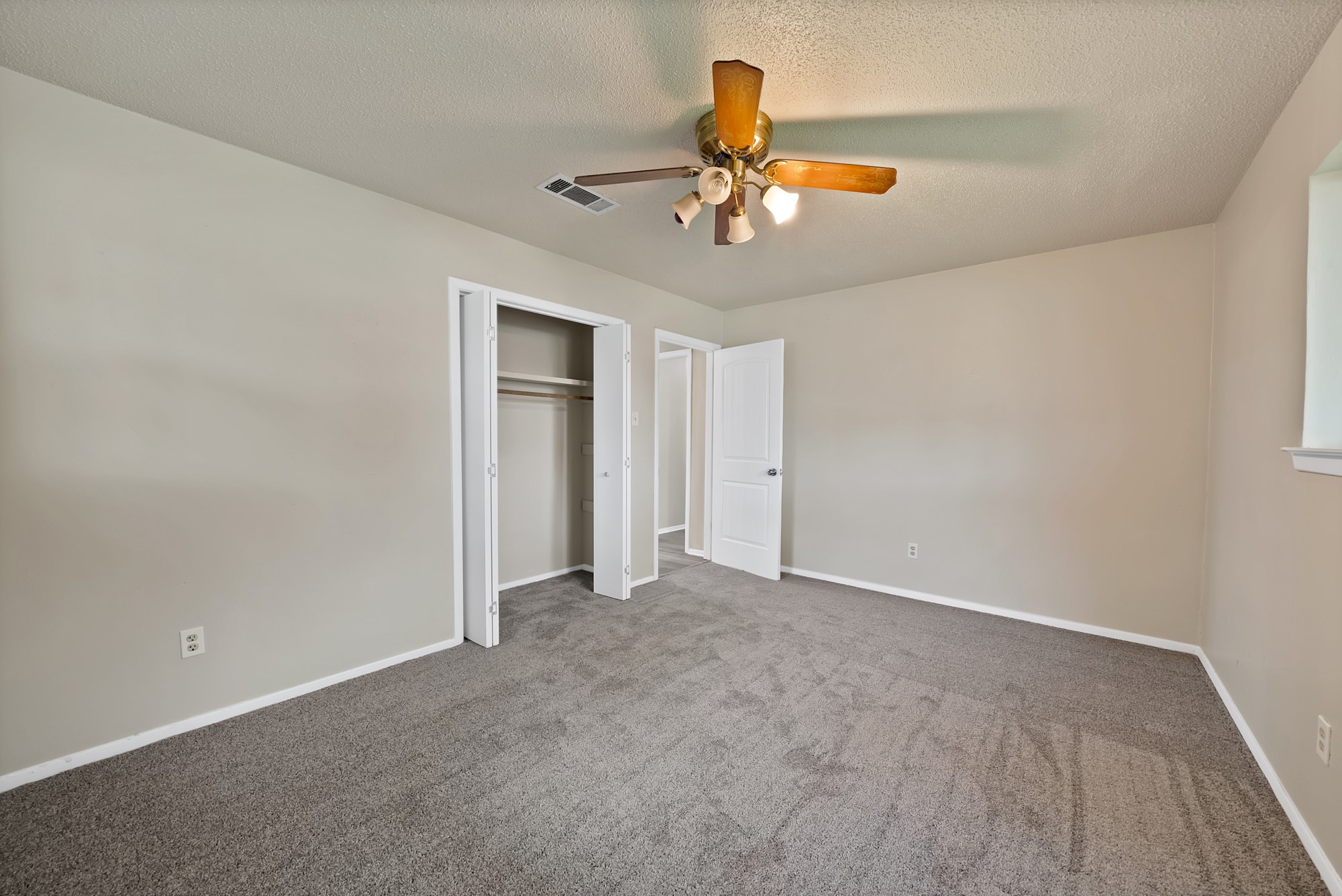 216 Shady Lake Drive