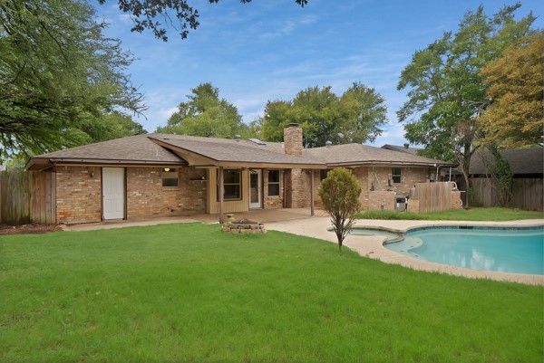 216 Shady Lake Drive