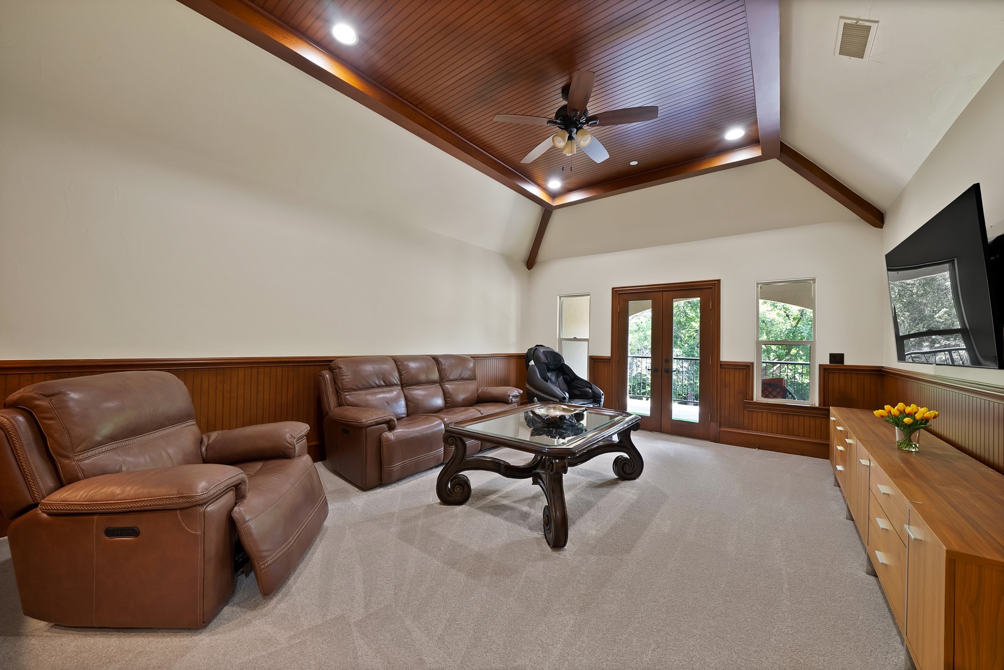 3084 Seneca Drive