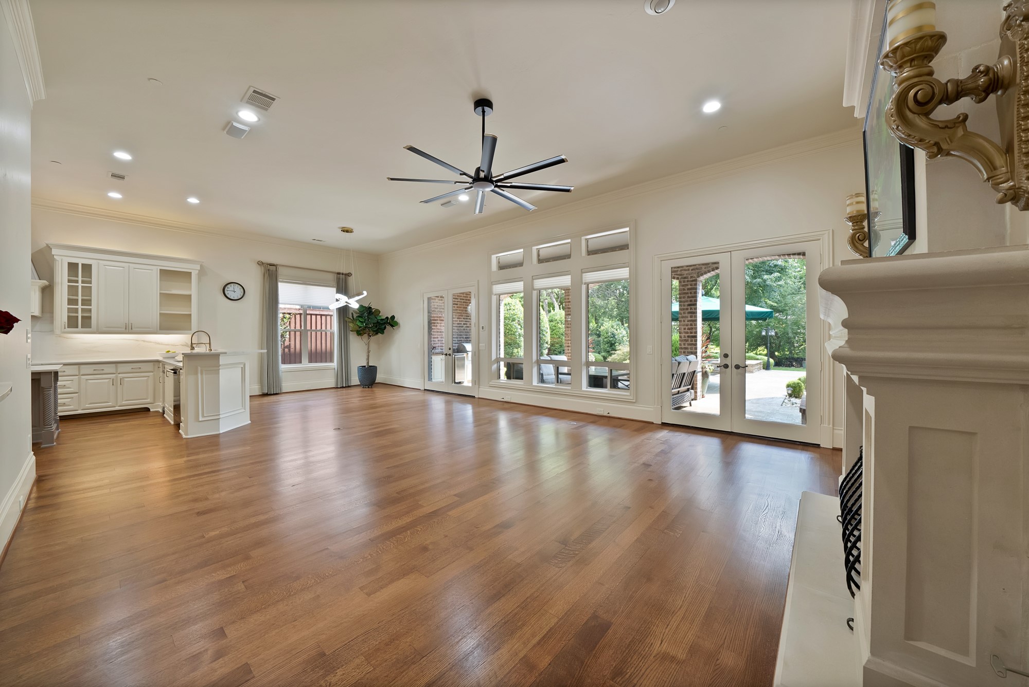 3084 Seneca Drive