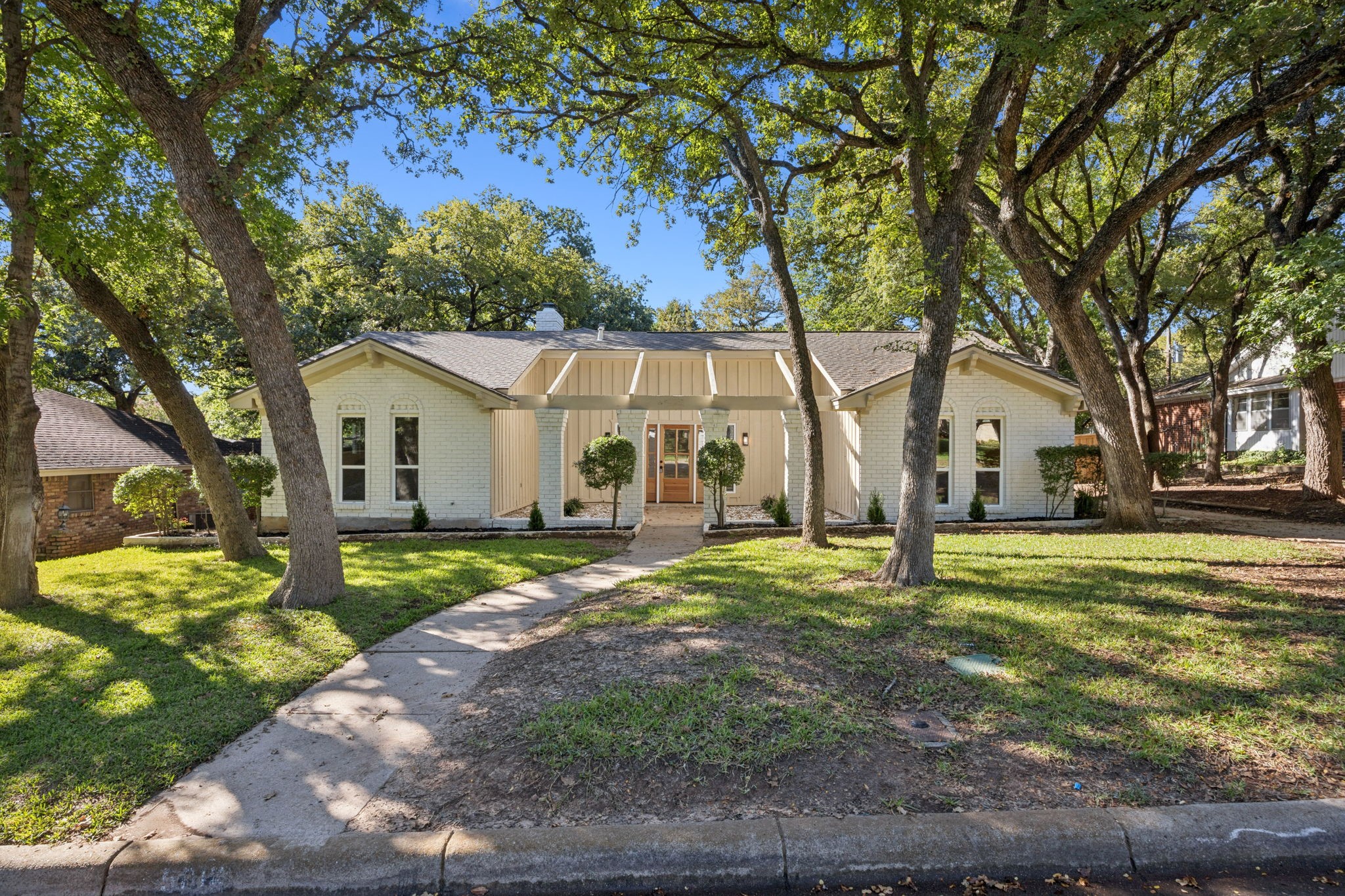 5016 Sugar Lake Road