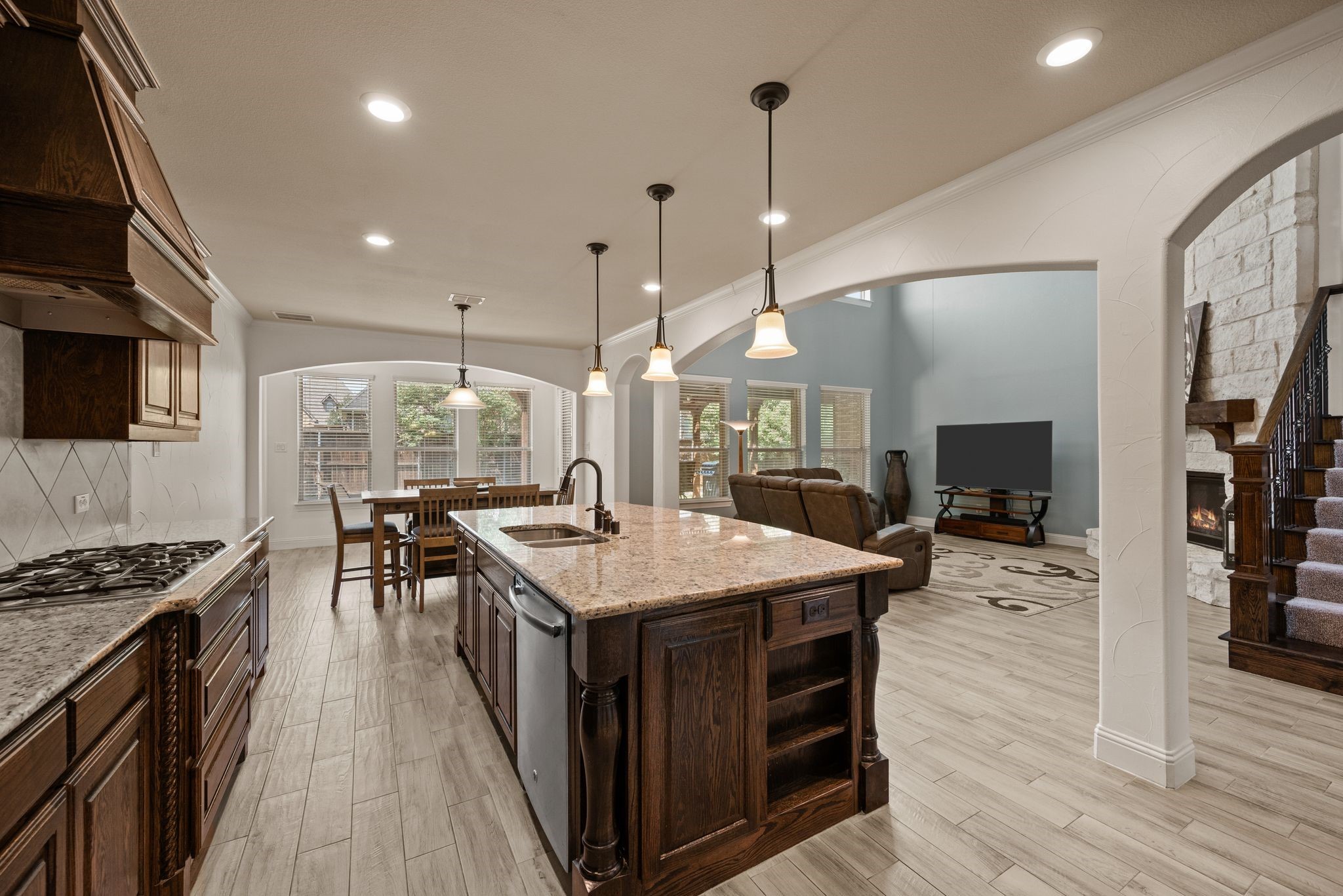 2822 Balmoral Drive