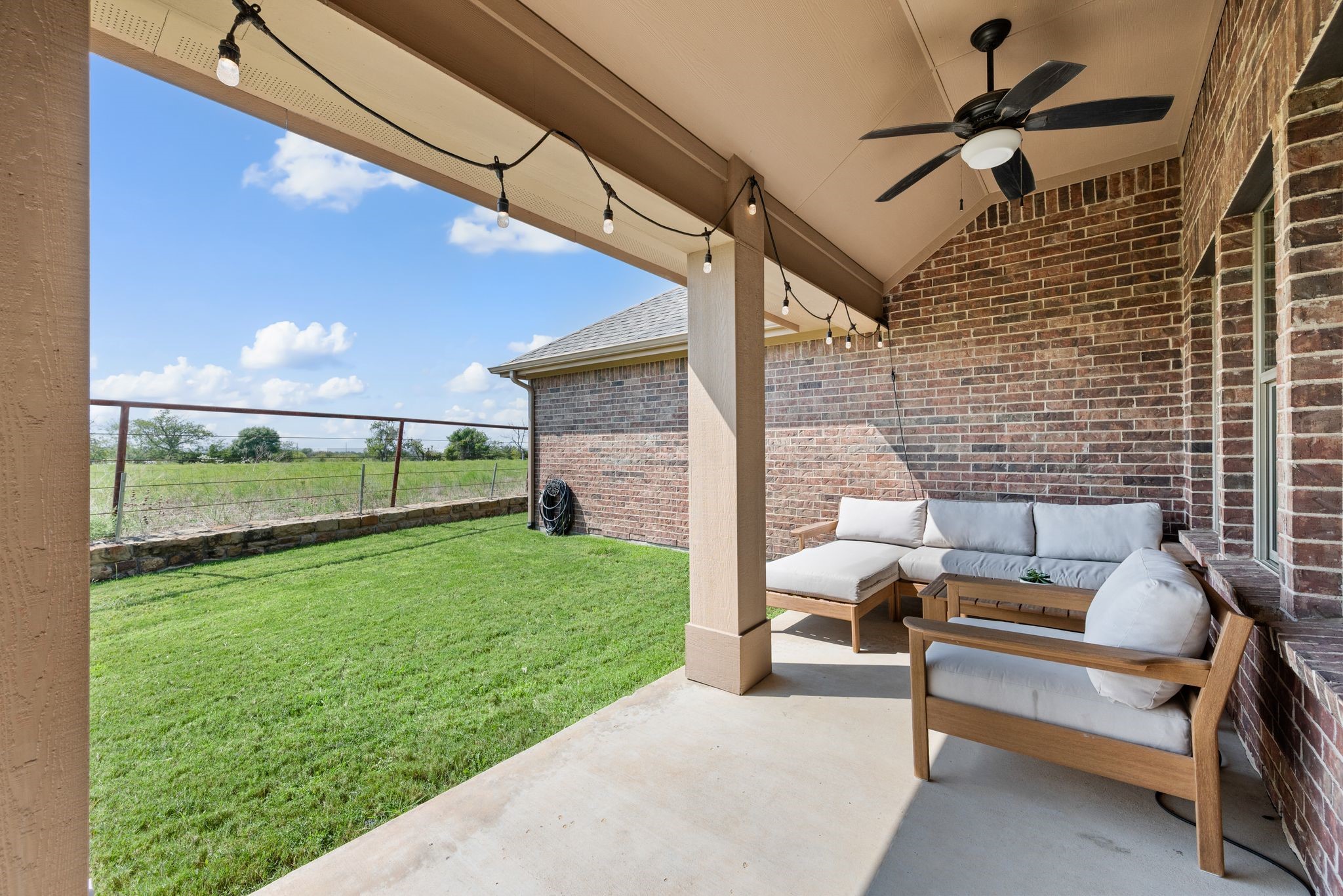 15125 Seventeen Lakes Boulevard