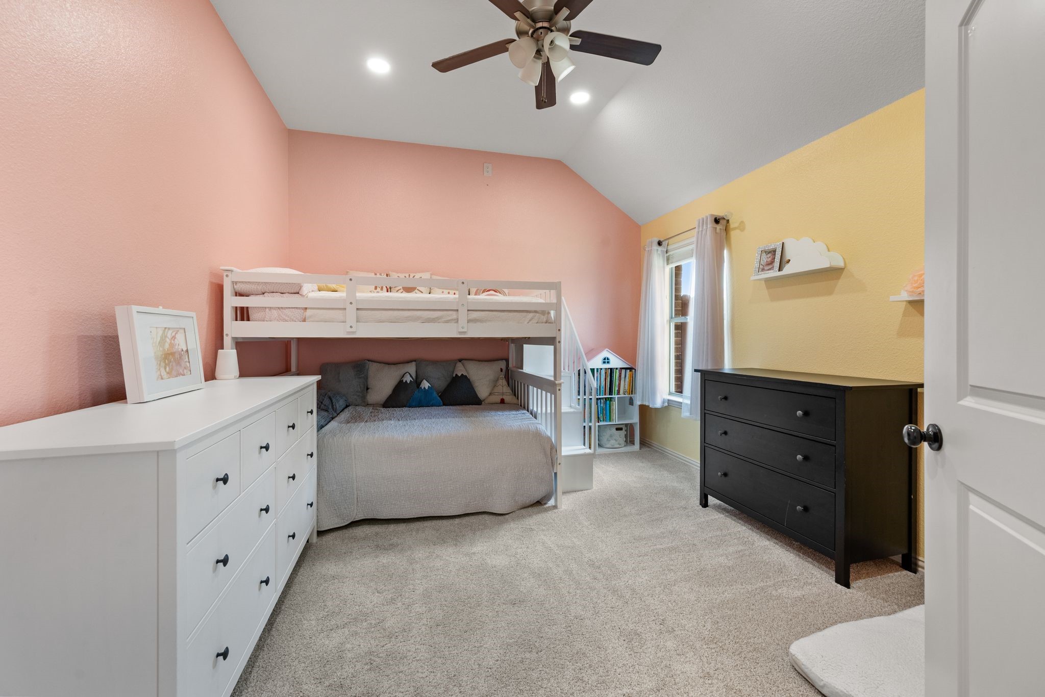 15125 Seventeen Lakes Boulevard