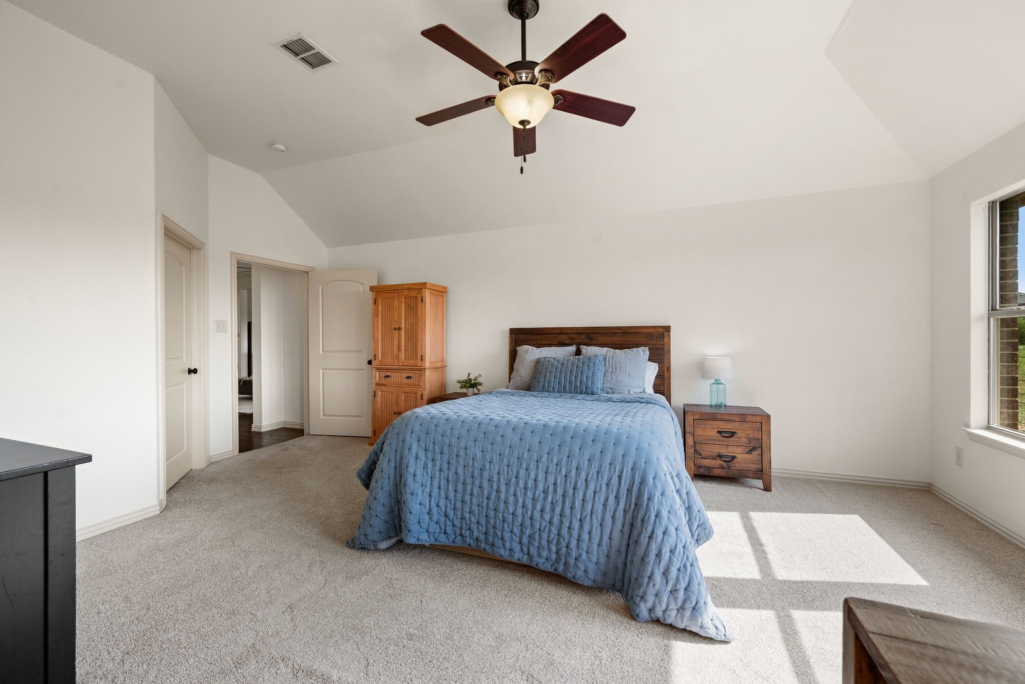 15125 Seventeen Lakes Boulevard