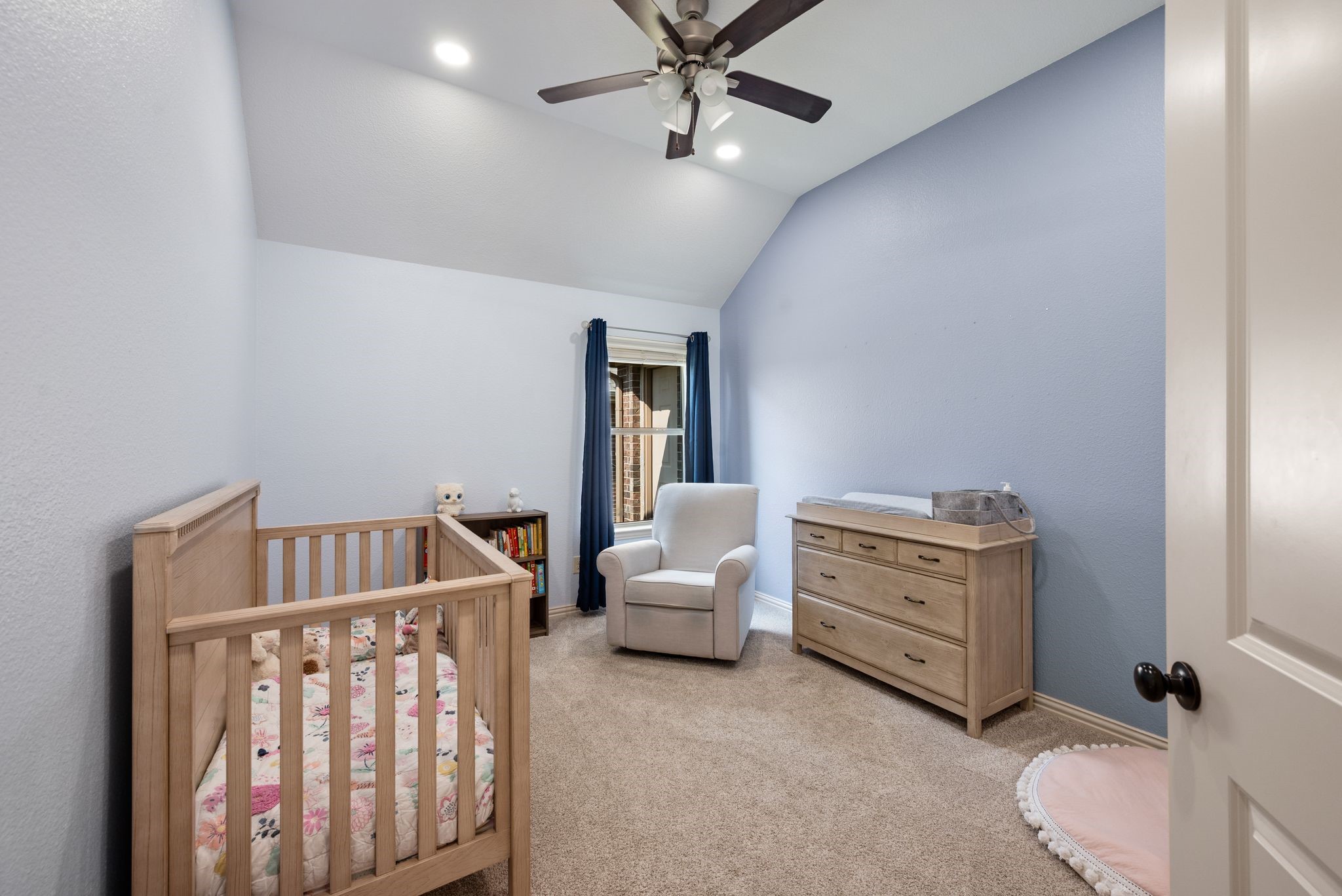 15125 Seventeen Lakes Boulevard