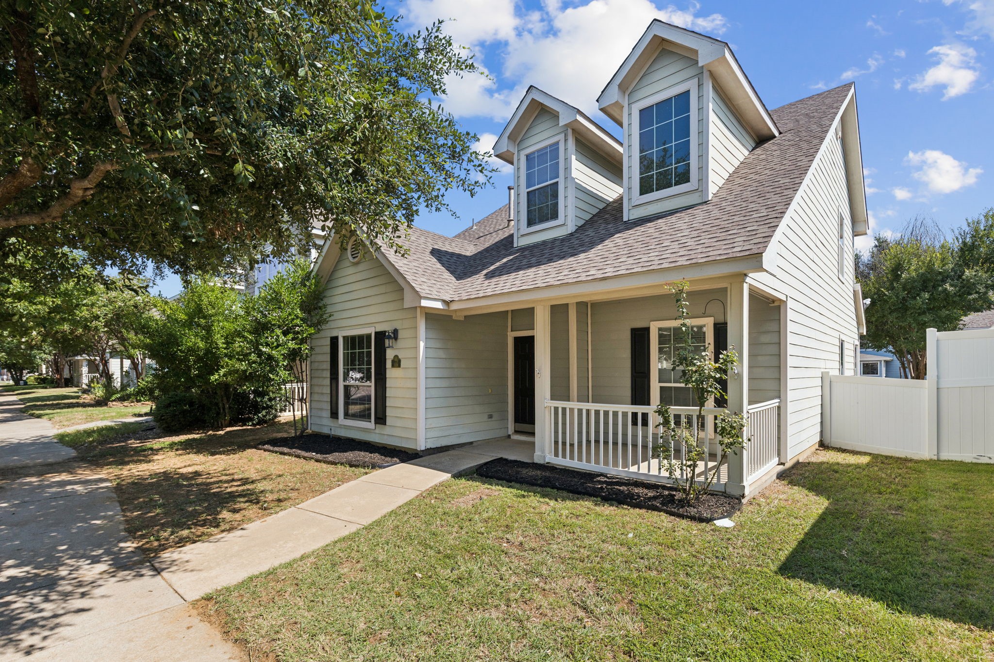 1816 Murphy Court