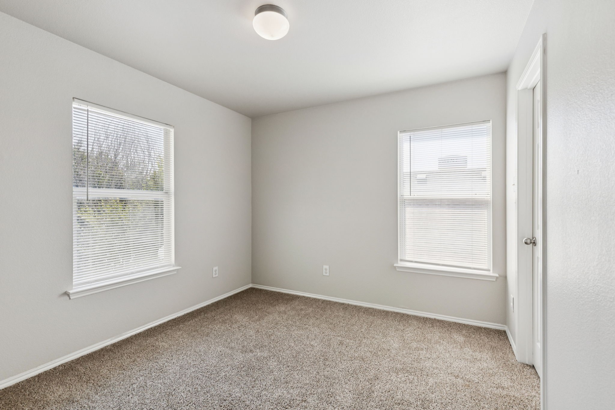 1816 Murphy Court