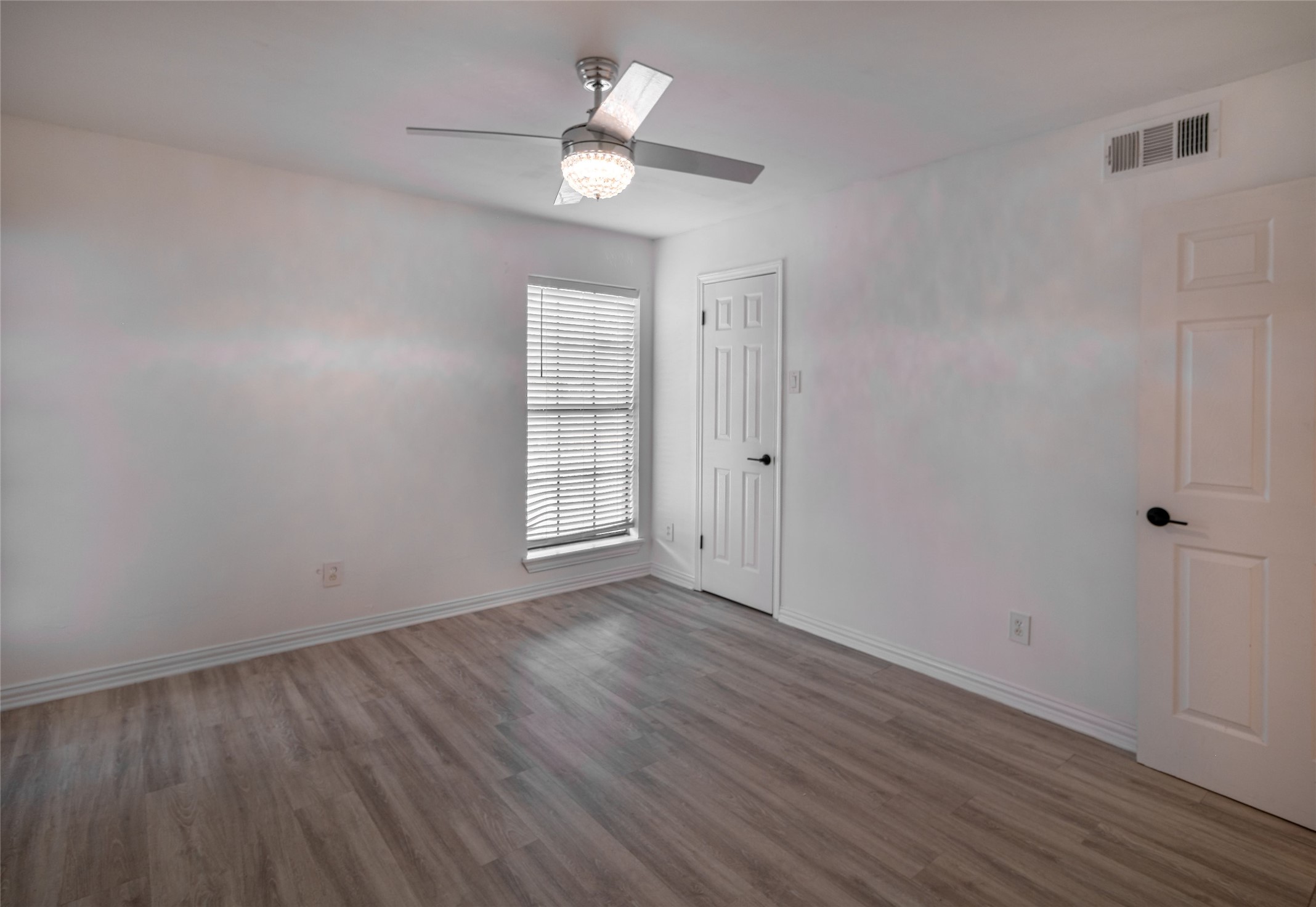 9520 Royal Lane 110