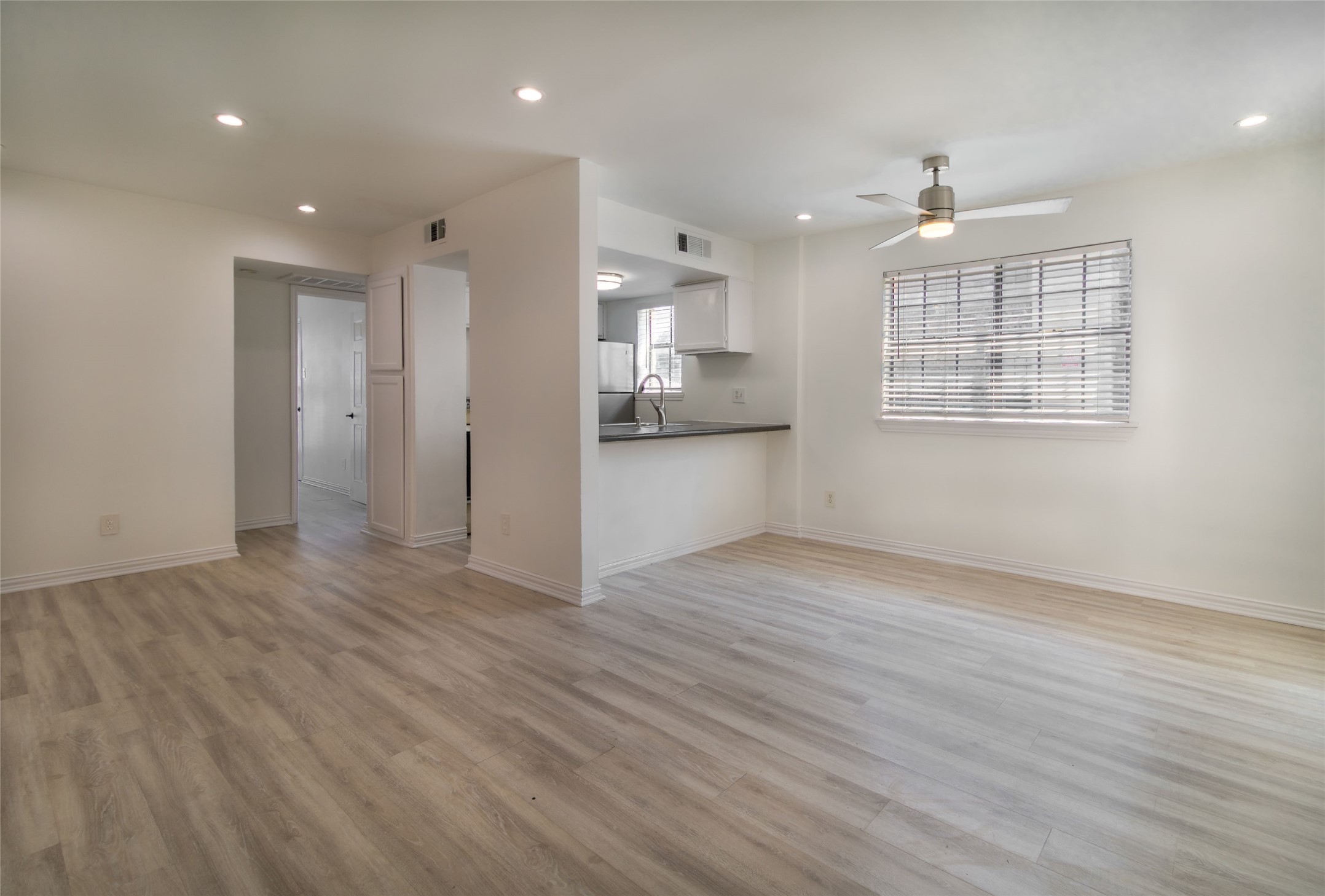 9520 Royal Lane 110