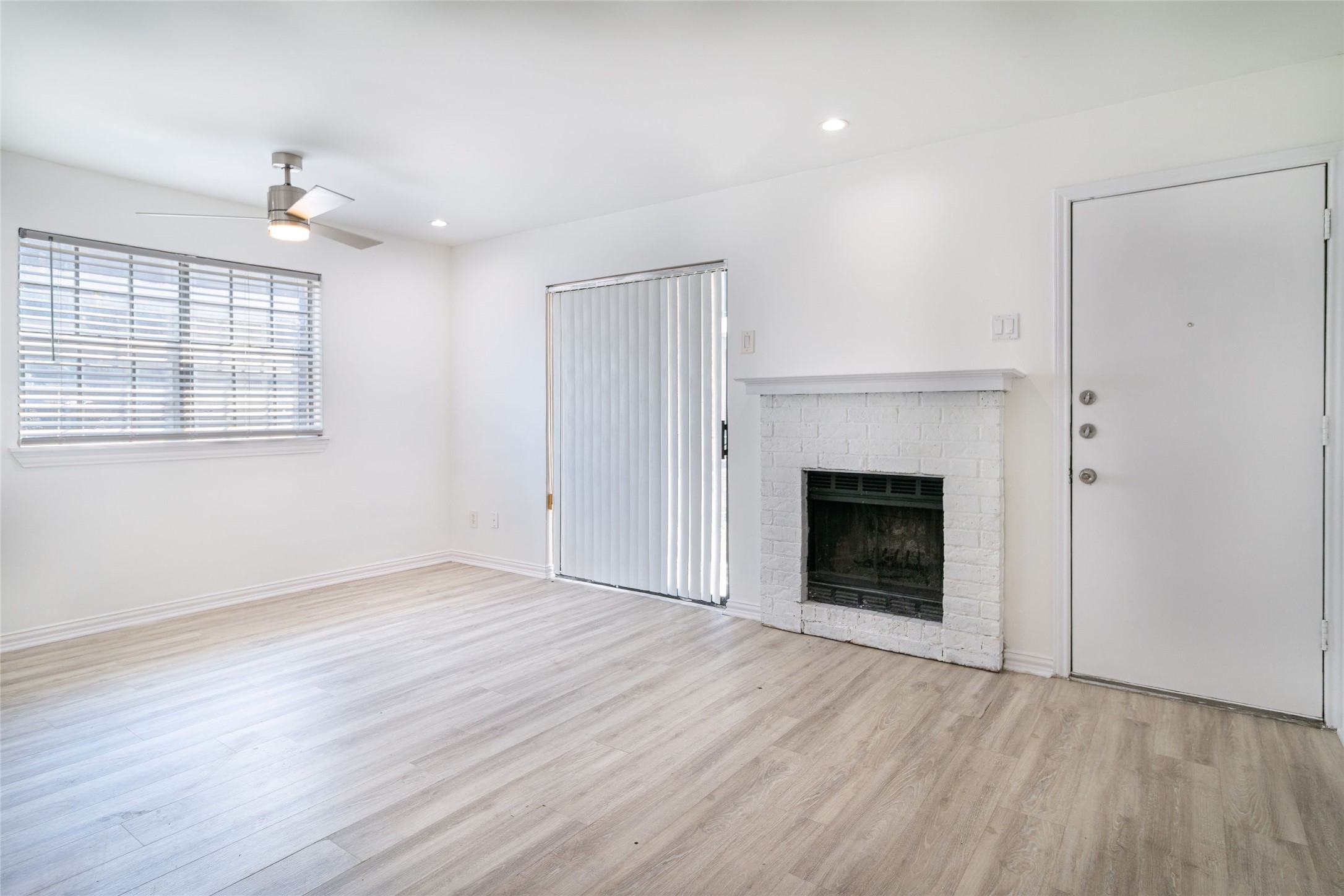9520 Royal Lane 110