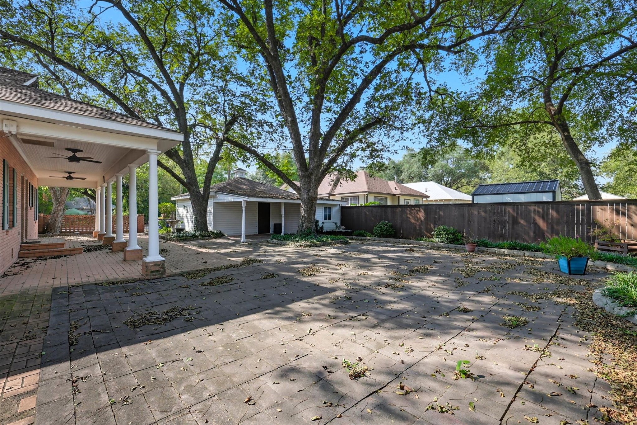 401 Craig Street