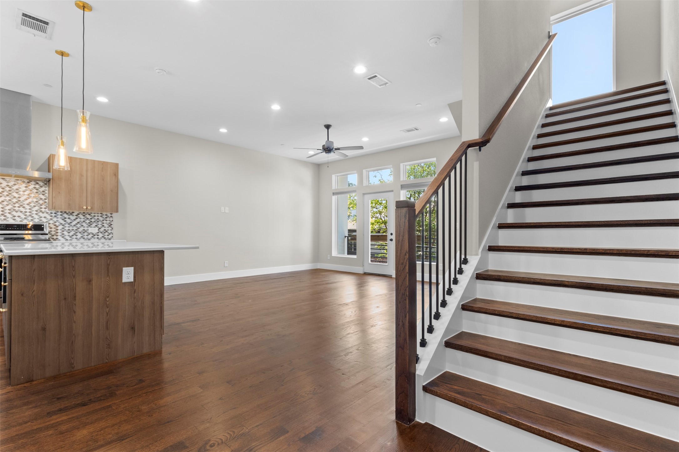 4514 Cabell Drive 101