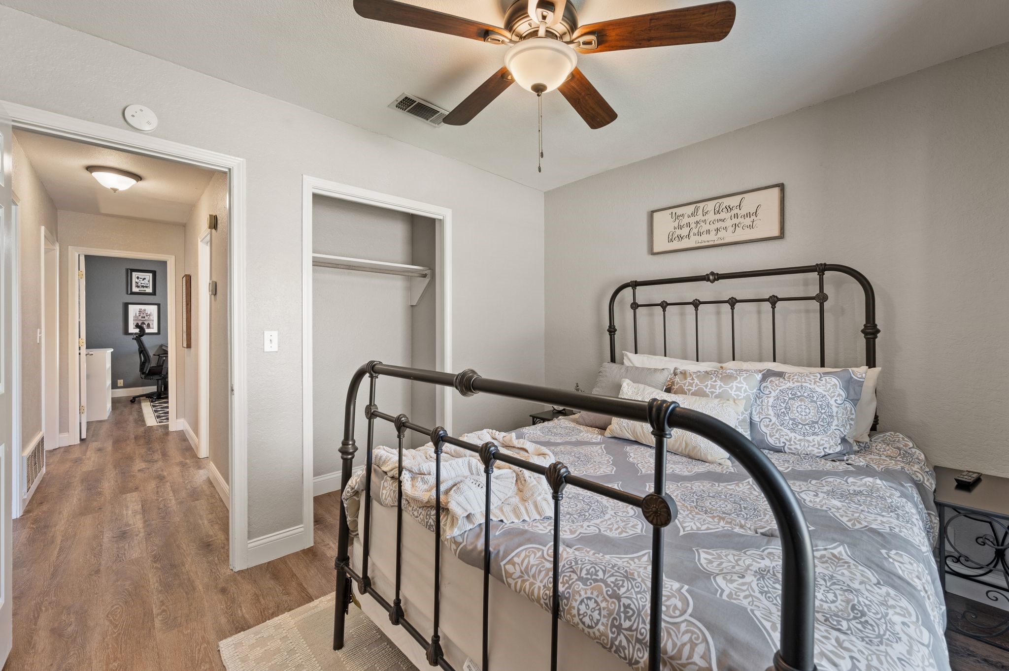 760 Santa Fe Trail